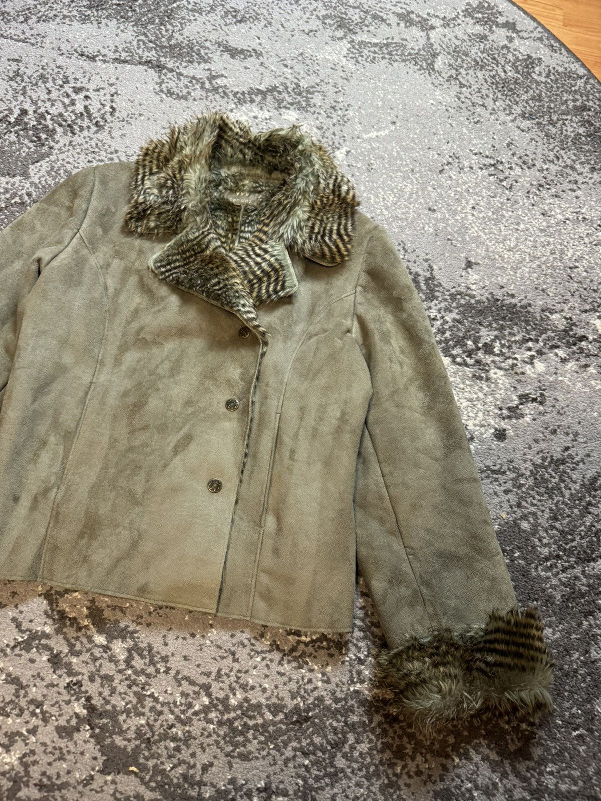 Vintage Vintage Y2K Asymmetrical Suede Fuzzy Fur Collar LGB Style Bo Size US S / EU 44-46 / 1 - 2 Thumbnail