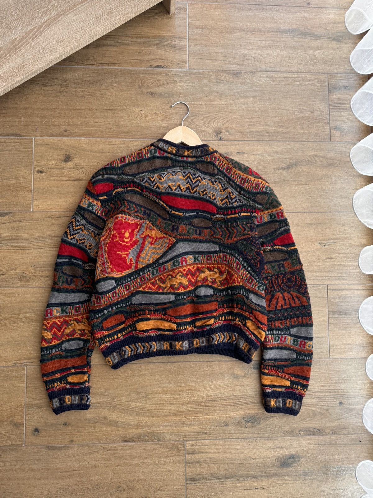 Coogi × Vintage VTG Coogi Pure New Wool Luxury 90’s Walkabout Koala Cardigan Size S / US 4 / IT 40 - 13 Thumbnail