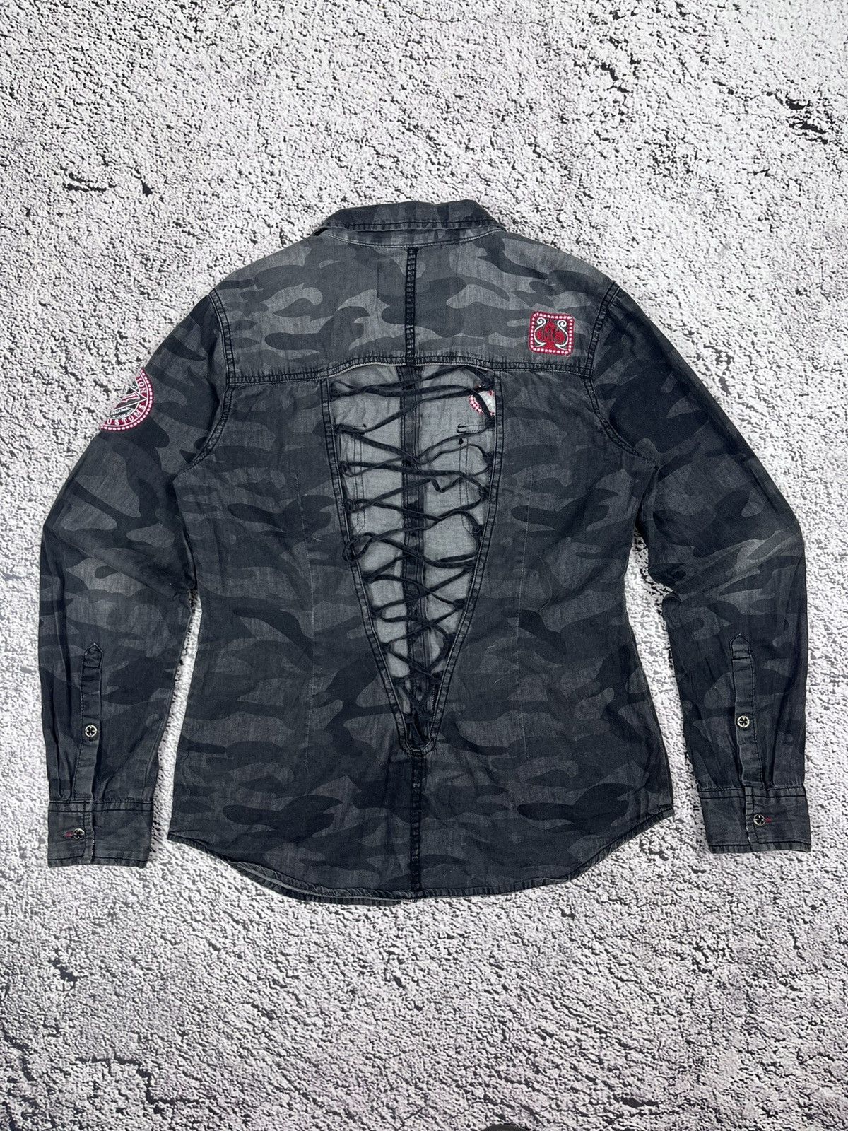Affliction Vintage Affliction Camo Patch Lace up Shirt Japanese Gothic Size M / US 6-8 / IT 42-44 - 1 Thumbnail
