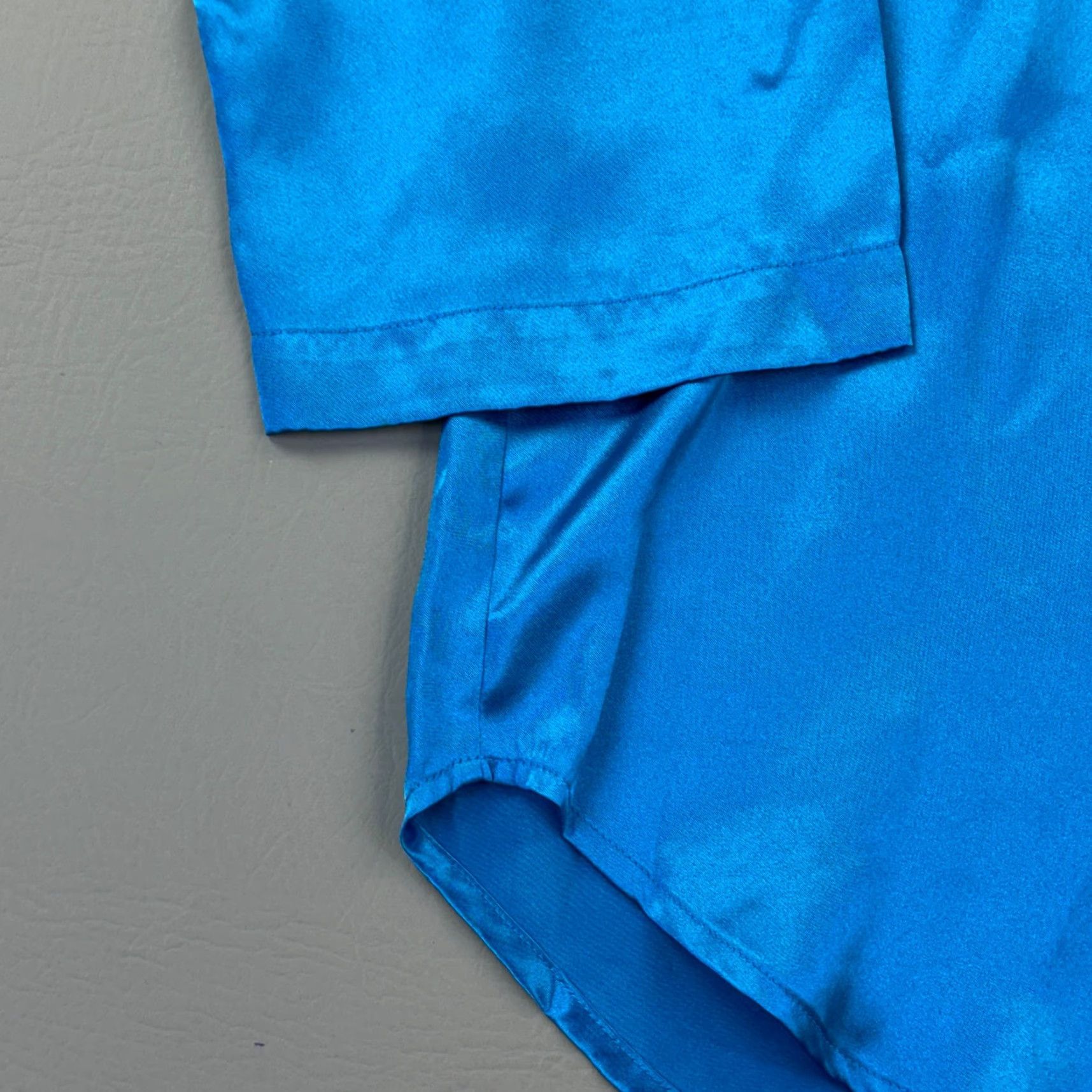 Victoria's Secret VINTAGE Victoria’s Secret Sleep Top Women’s Large Blue Satin Button Down Pajama Size L / US 10 / IT 46 - 3 Thumbnail