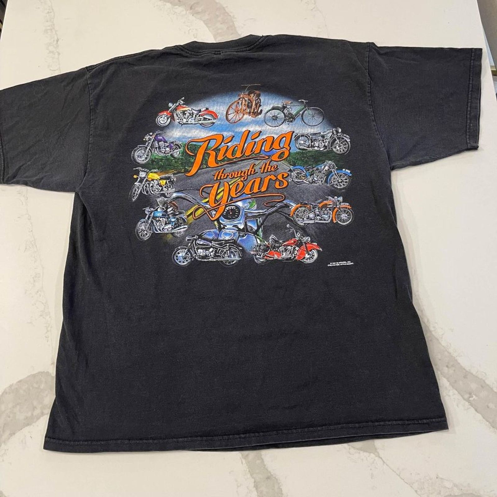 Gildan Vintage 97 Riding Through The Years Motorcycle TShirt Men XL Size US XL / EU 56 / 4 - 4 Thumbnail