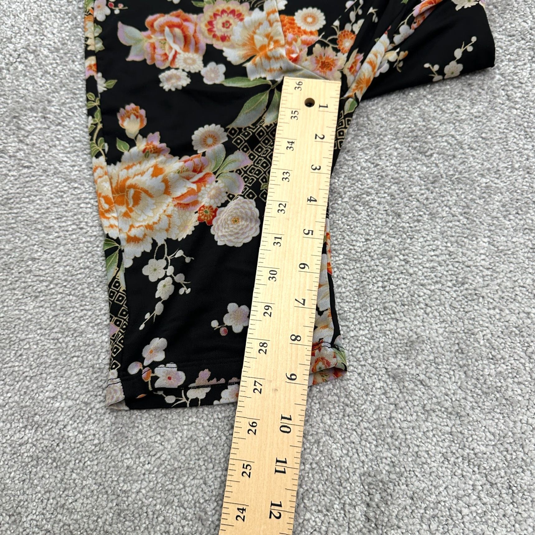 Forever 21 Forever 21 Compression Shorts Juniors Small Multicolor Floral Stretch Casual Size 28" / US 6 / IT 42 - 6 Thumbnail