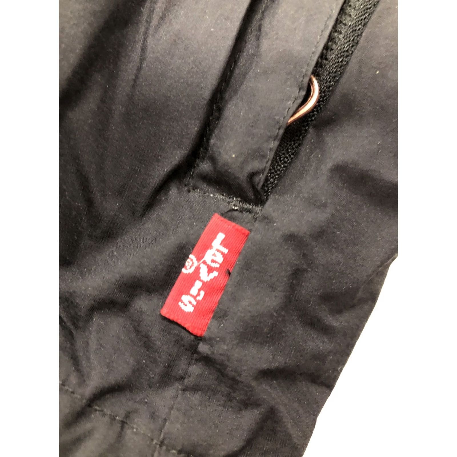 Levi's VINTAGE Levi's Black Nylon Water Resistant Hooded Jacket Large Mens Size US L / EU 52-54 / 3 - 4 Thumbnail