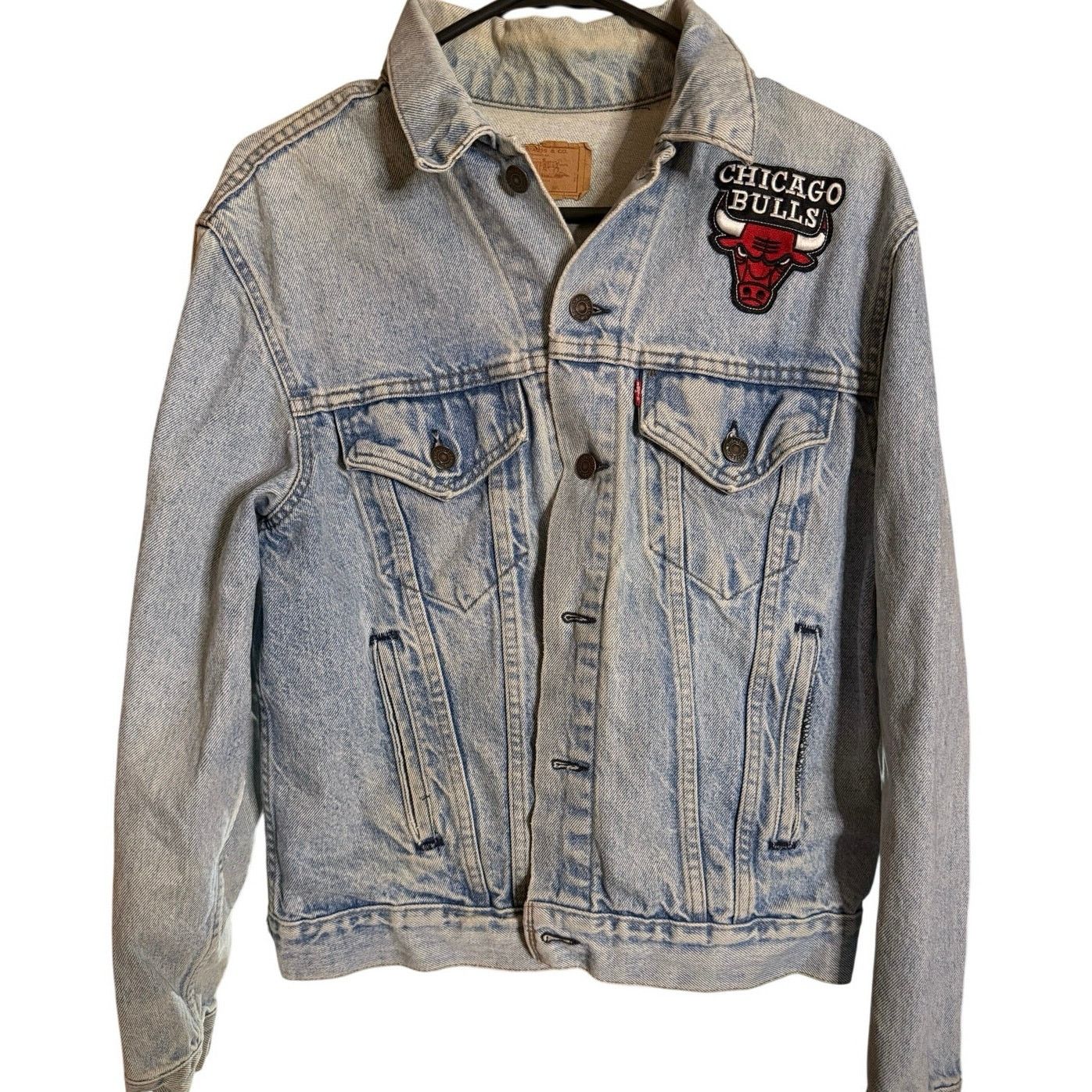 Levi's Vintage Chicago Bulls Floral Denim Button-Up Size L / US 10 / IT 46 - 1 Thumbnail