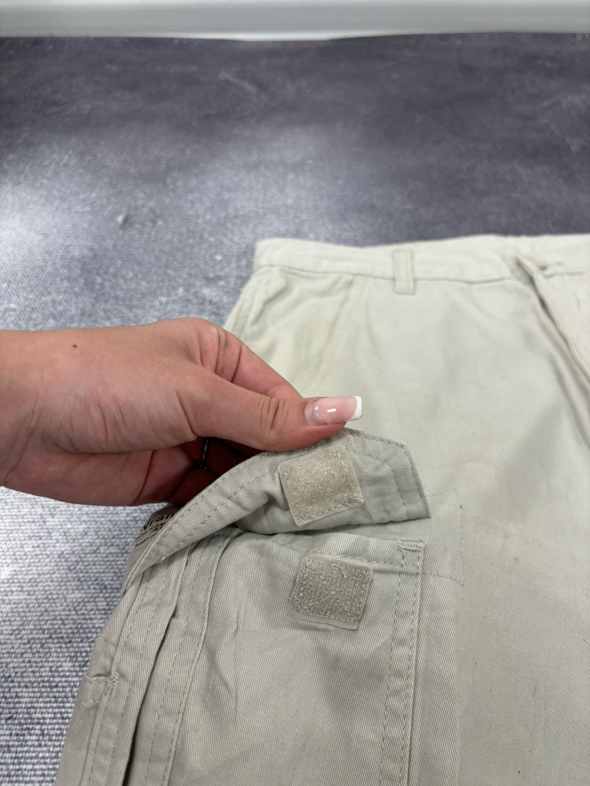 Vintage Vintage Wrangler Y2K Utility Hype USA Beige Cargo Shorts Size US 32 / EU 48 - 5 Thumbnail
