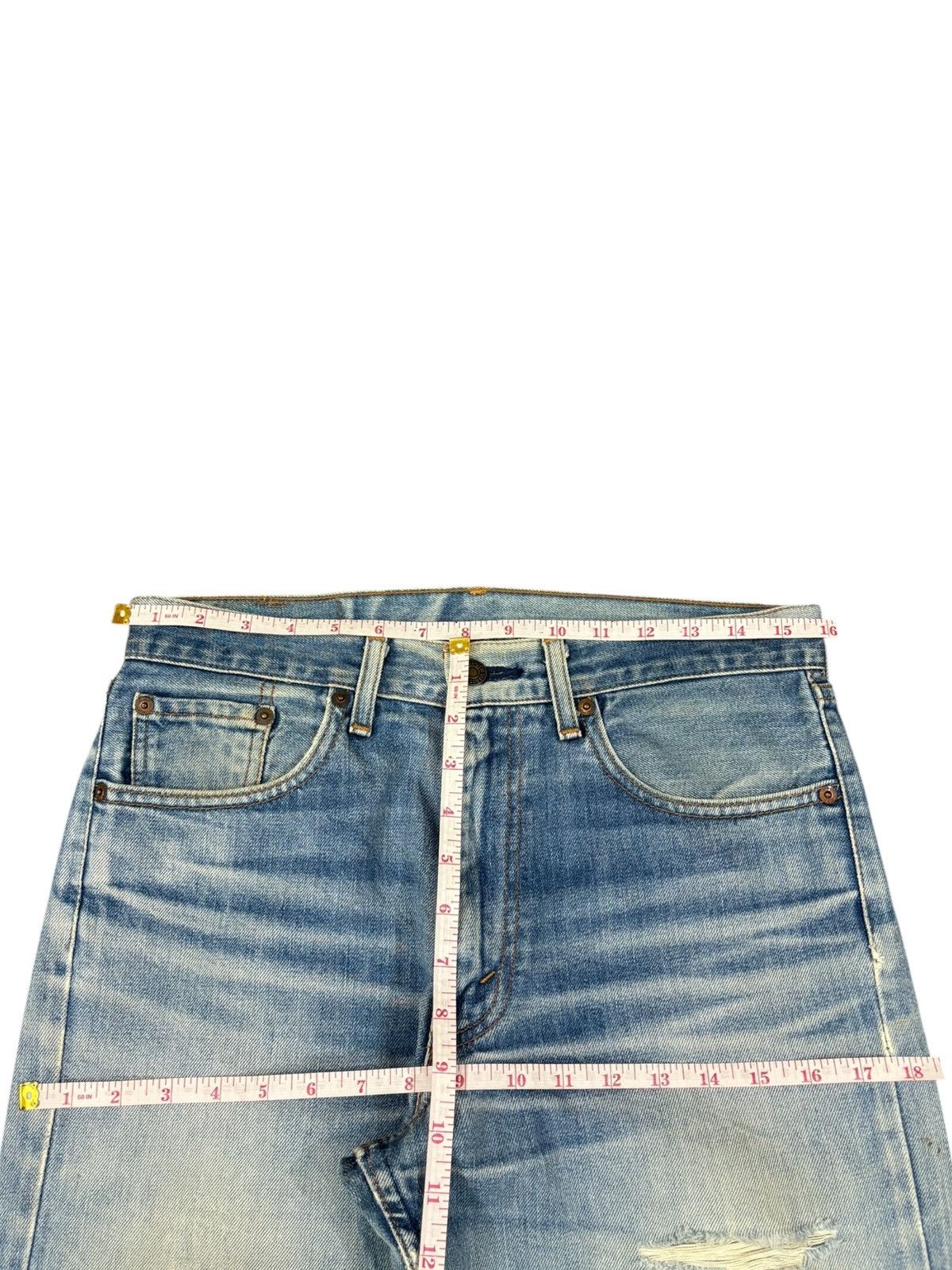Levi's Vintage 90s Levis Light Wash Distressed Loose Jeans Size US 31 - 11 Thumbnail