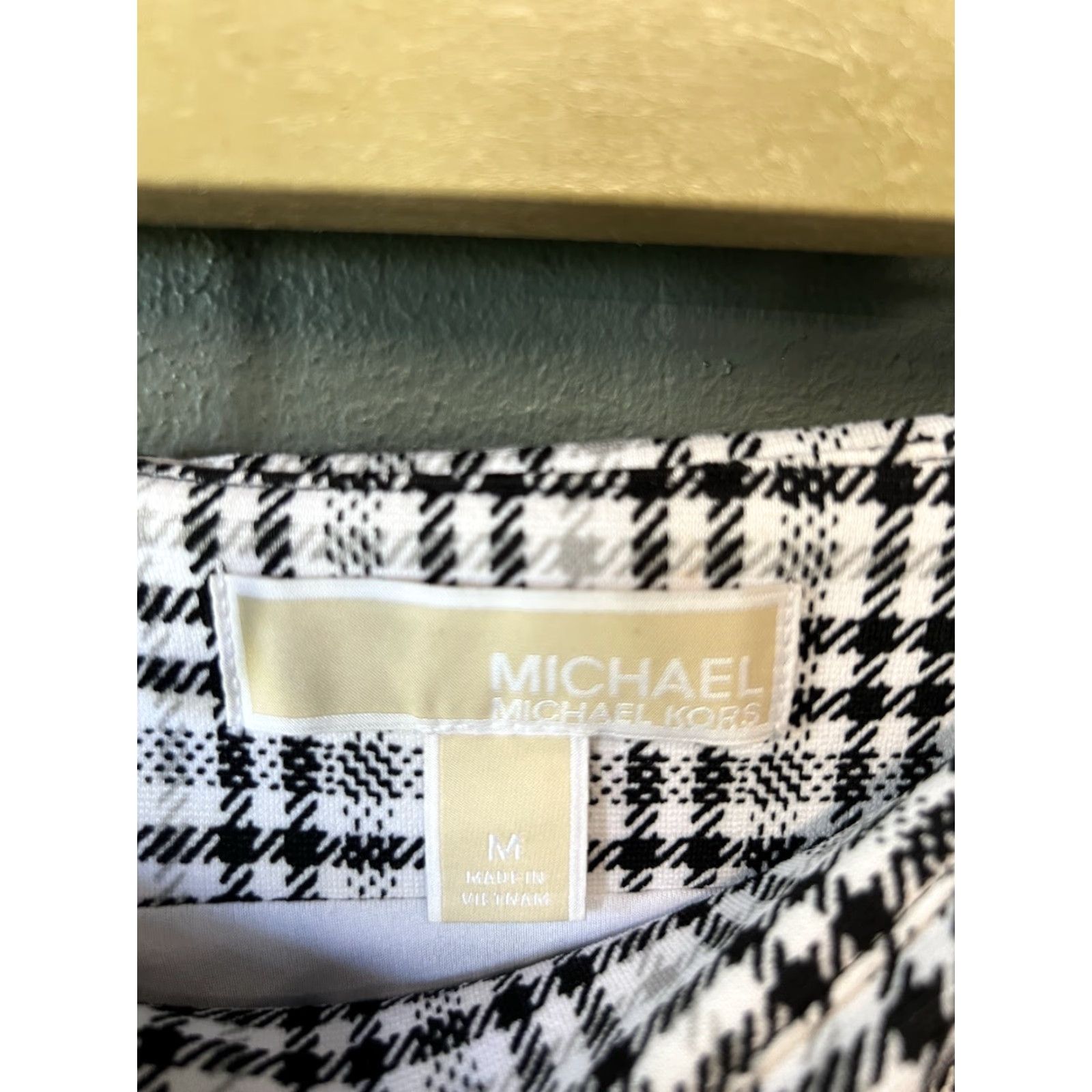 Michael Kors Michael Kors Skirt Pencil Knee Length Size M Black White Multicolor Animal Print ZIP Zipper Size 32" / US 10 / IT 46 - 3 Thumbnail