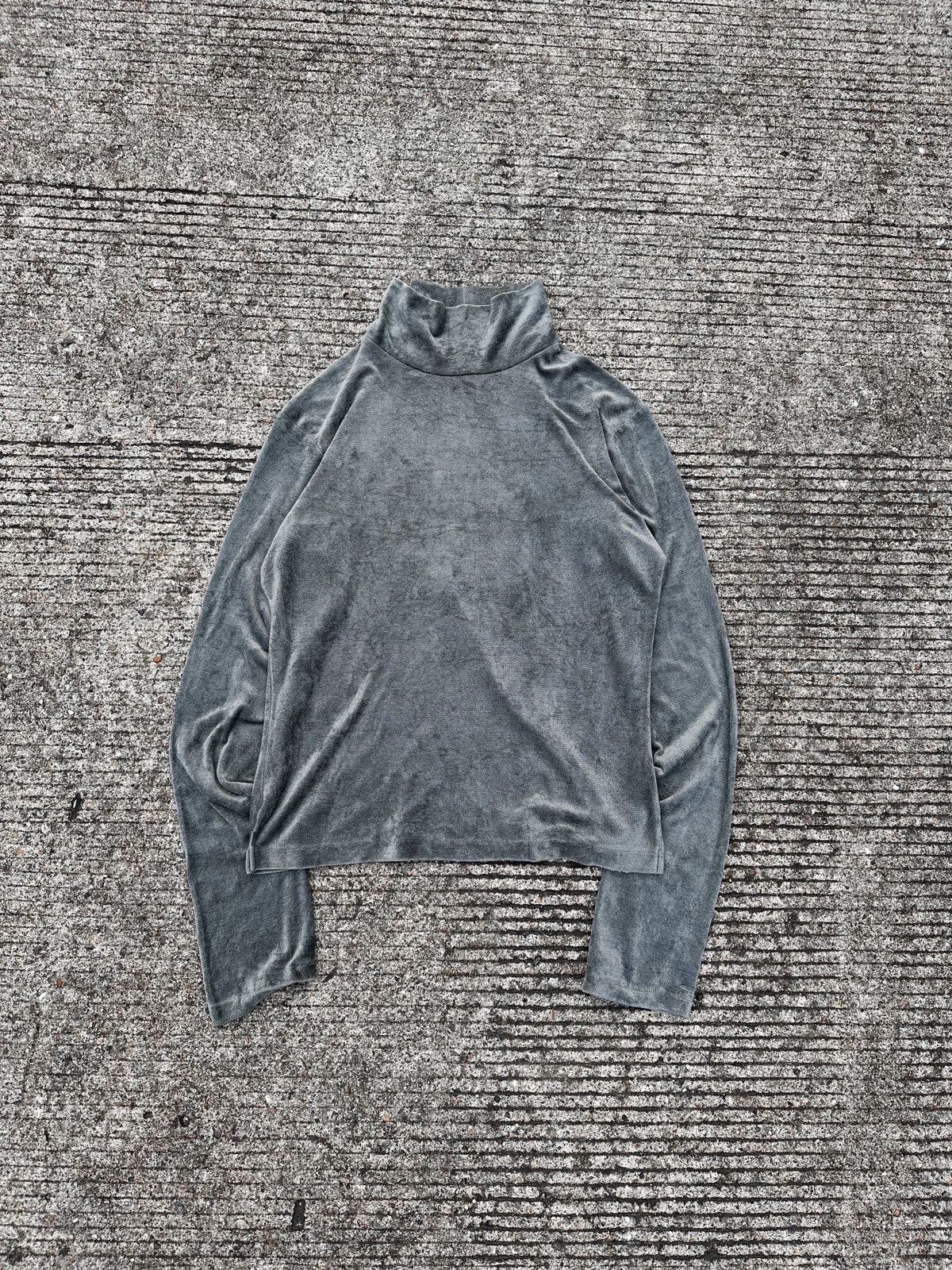 Yohji Yamamoto Yohji Yamamoto 90’s Velvet Turtle Neck Sweatshirts Size US M / EU 48-50 / 2 - 1 Thumbnail