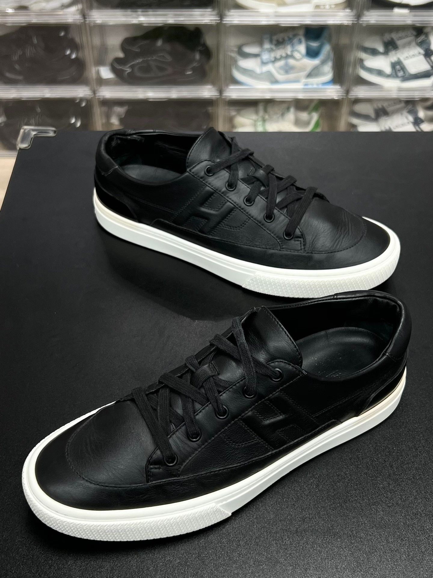 Hermes Hermes Black Lowtop Sneakers 10 Men Size US 10 / EU 43 - 1 Thumbnail