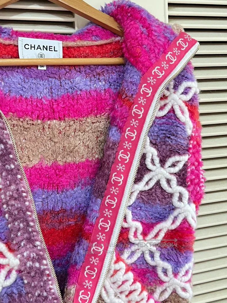 Chanel Chanel Hooded knitted vest Size XXS / US 00 / IT 34 - 5 Thumbnail