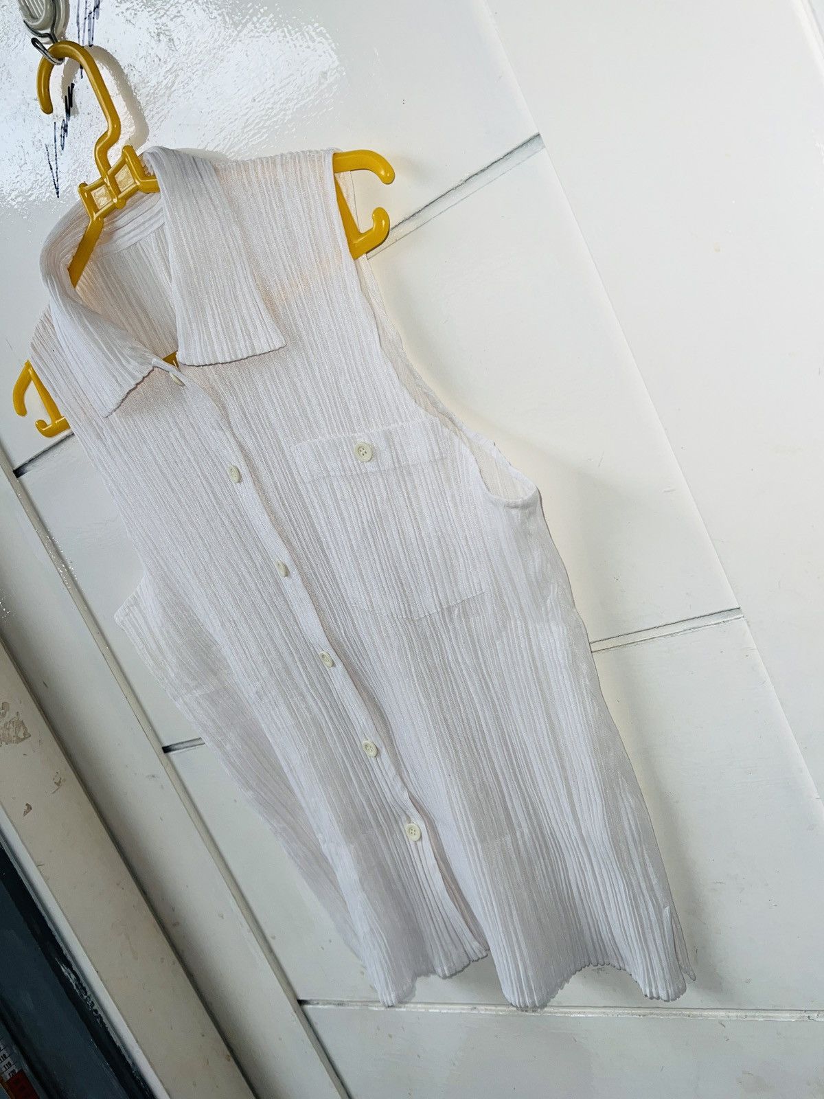Pleats Please Issey Miyake ISSEY MIYAKE PLEATS PLEASE White Shirt Size US S / EU 44-46 / 1 - 5 Thumbnail