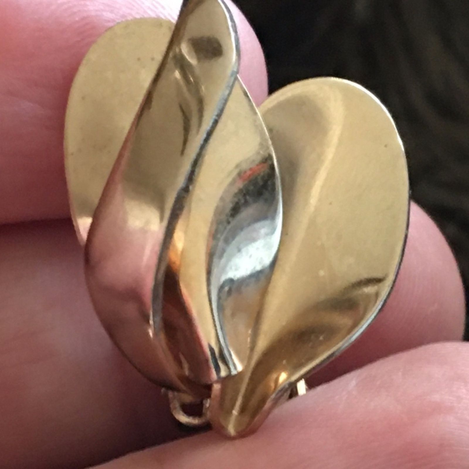 Vintage Vintage 70s gold tone floral style clip earrings Size ONE SIZE - 4 Thumbnail