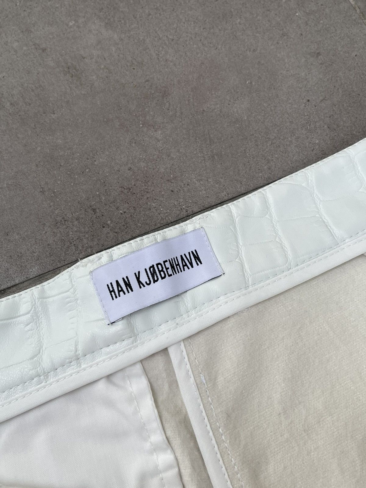 Han Kjobenhavn SS21 !DS! Han Kjobenhavn White Croc Suit Wide Leg Shorts Size US 32 / EU 48 - 21 Thumbnail