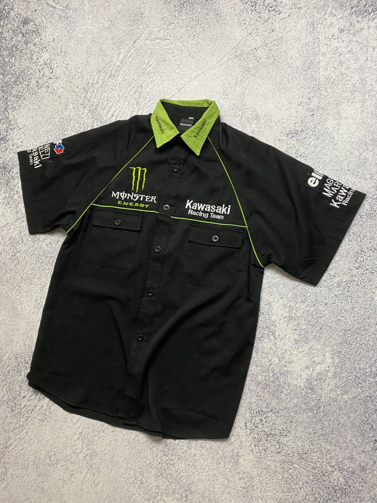 Vintage Vintage Kawasaki Monster Energy Racing Team Button Up Shirt Size US XL / EU 56 / 4 - 2 Thumbnail