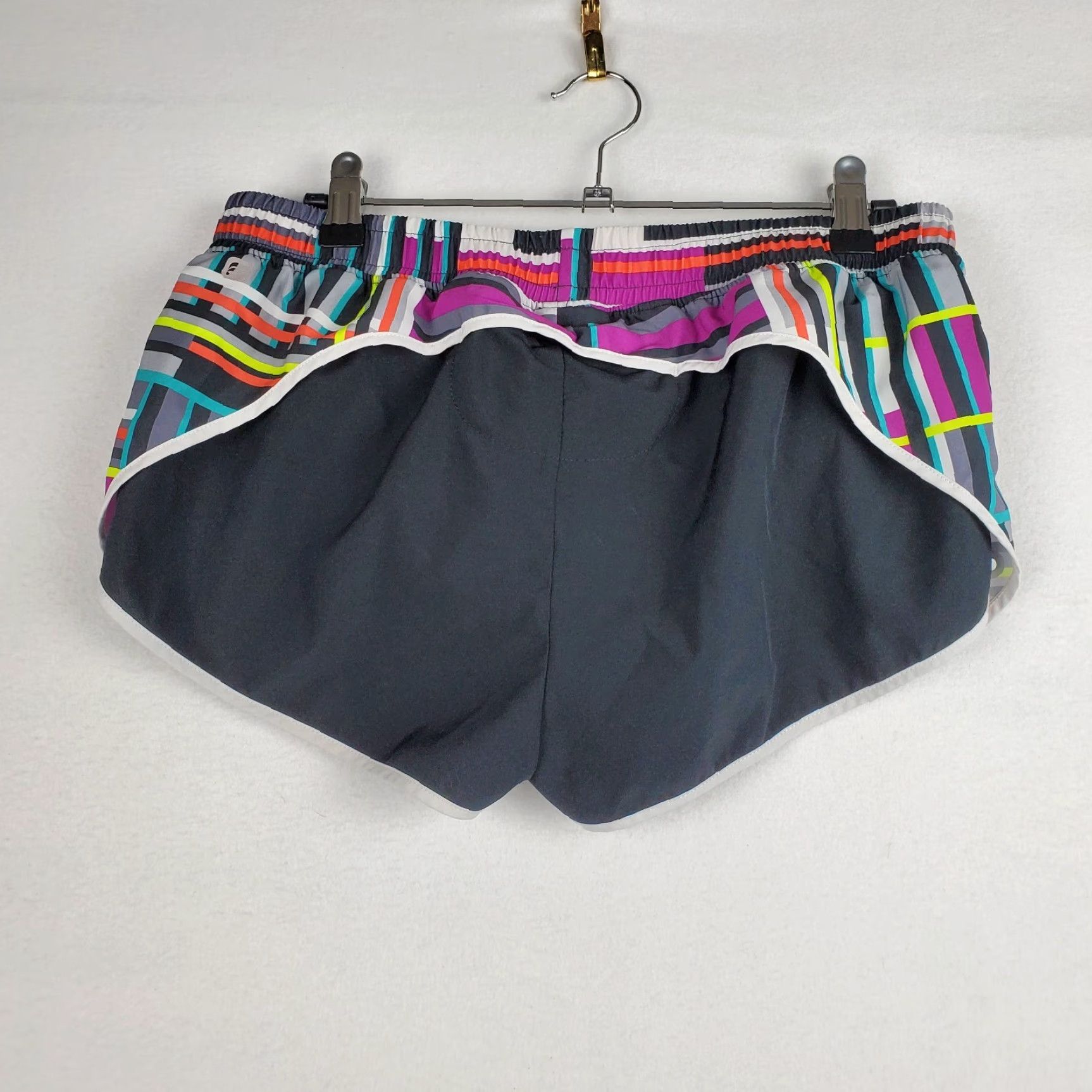 Fabletics Fabletics Running Shorts Women's XS Multicolor Abstract Polyester Stretch Lined Sh Size 26" / US 2 / IT 38 - 4 Thumbnail