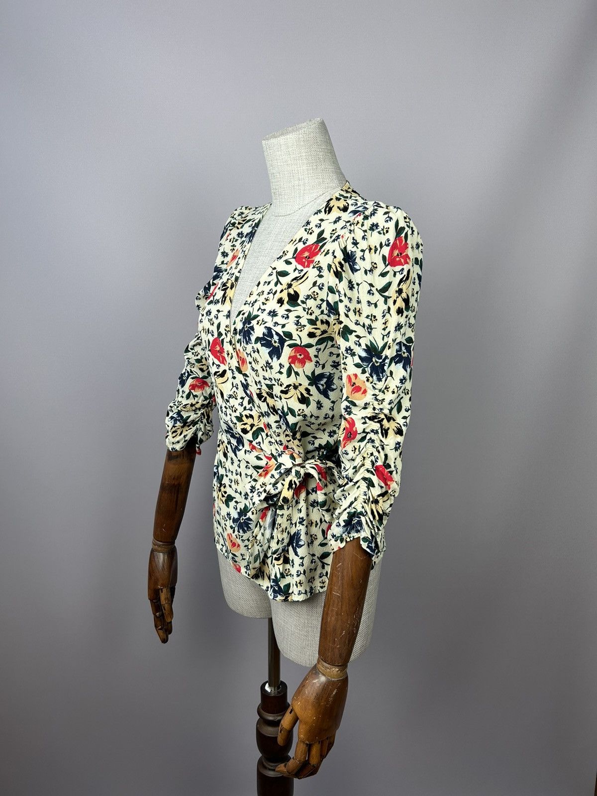 ba&sh Ba&Sh Paco Floral Wrap Top In Ecru 100% Viscose Size 0 XS Size XS / US 0-2 / IT 36-38 - 6 Thumbnail