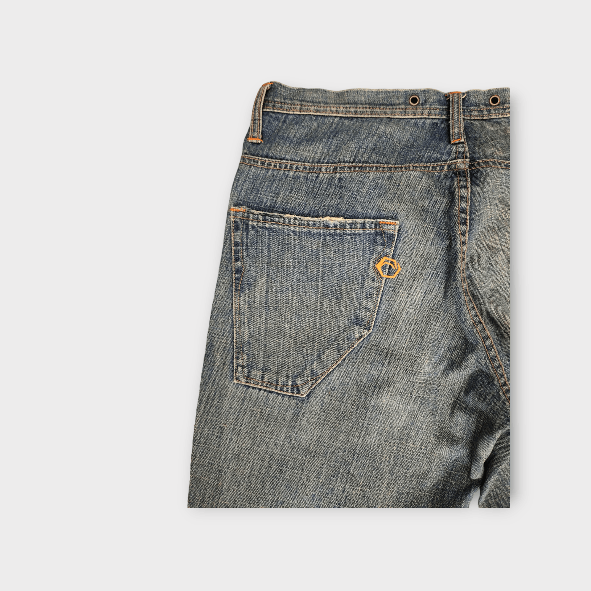 Comme des Garcons × Undercover Loose Jeans Edwin E-Function Clawmark Faded Curved Denim Size US 32 / EU 48 - 13 Thumbnail