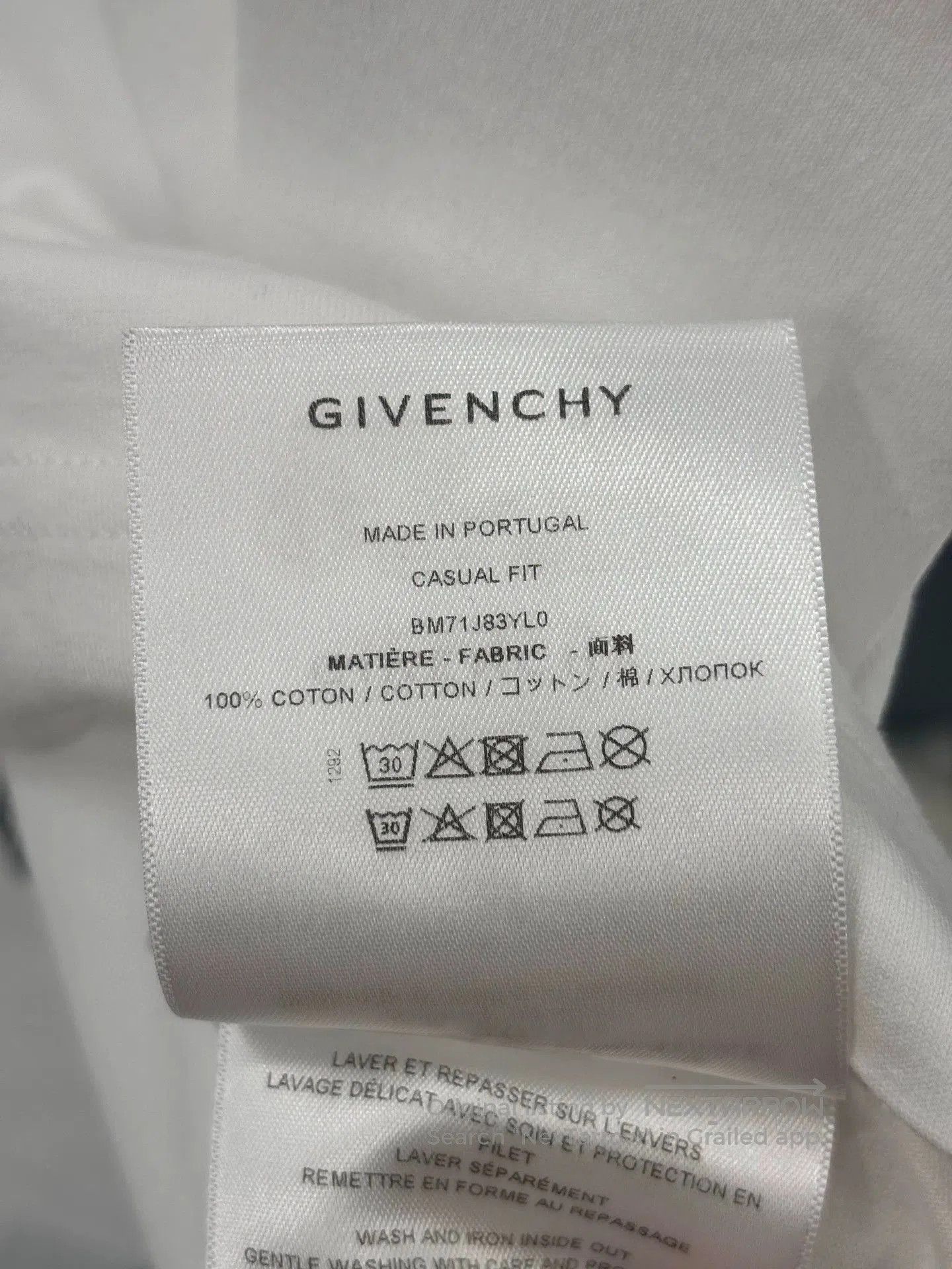 Givenchy Givenchy Men's White T-Shirt with Logo. Size US S / EU 44-46 / 1 - 5 Thumbnail