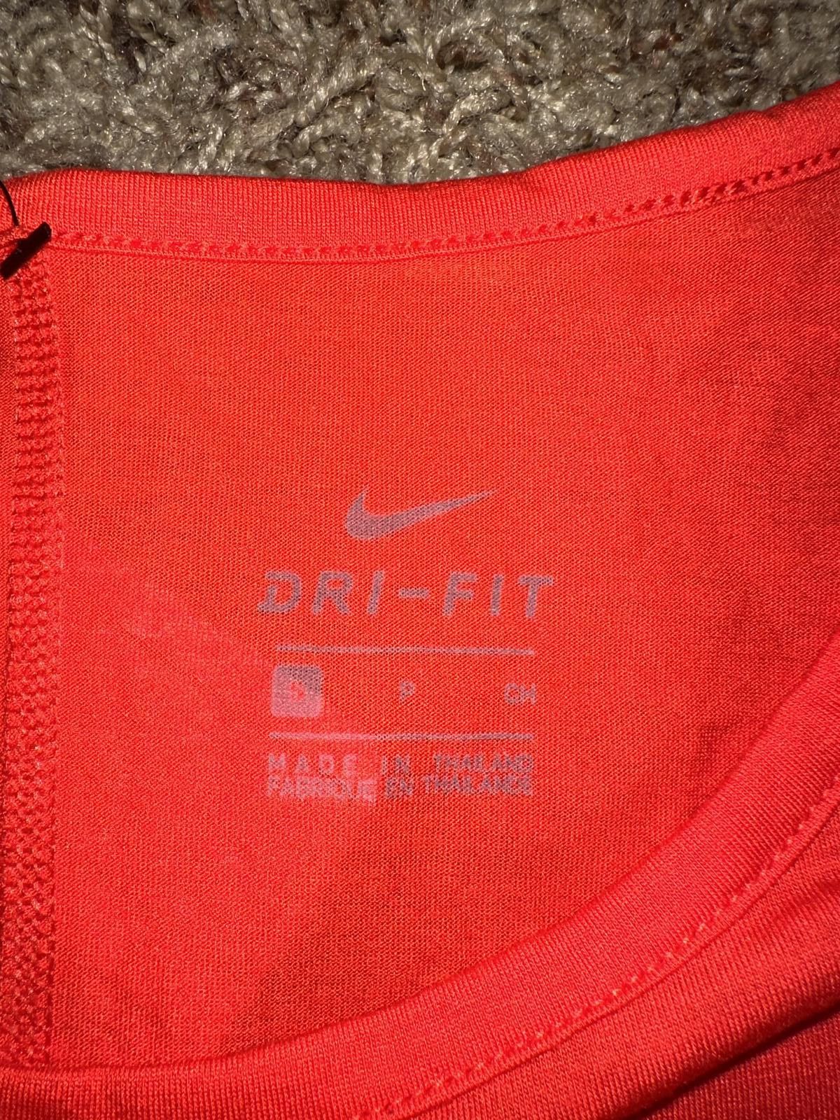 Nike Nike Women's Yoga Short-Sleeve Top Sample Size S / US 4 / IT 40 - 2 Thumbnail