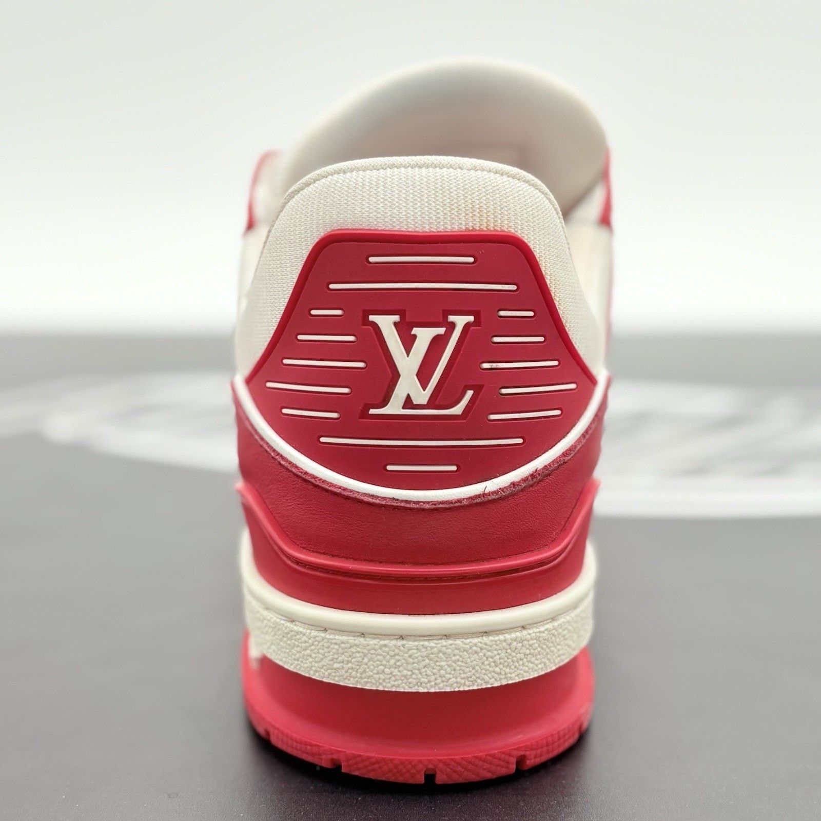 Louis Vuitton (8-8.5 US) Louis Vuitton Trainer ' Red White '| SUPER CLEAN! Size US 8 / EU 41 - 9 Thumbnail