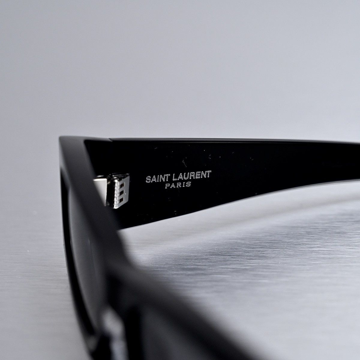 Saint Laurent Paris SAINT LAURENT SL M140 SUNGLASSES Size ONE SIZE - 4 Thumbnail