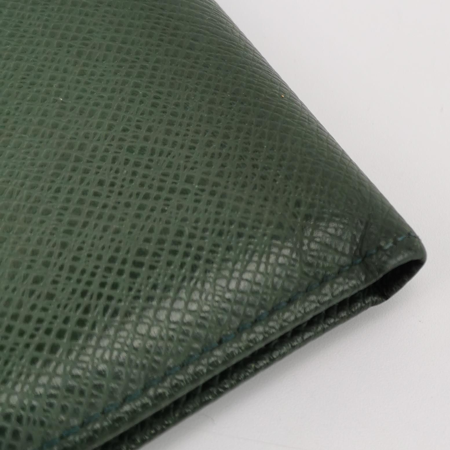 Louis Vuitton Louis Vuitton (LV) Cowhide Solid Color Embossed Monogram Wa Size ONE SIZE - 8 Thumbnail
