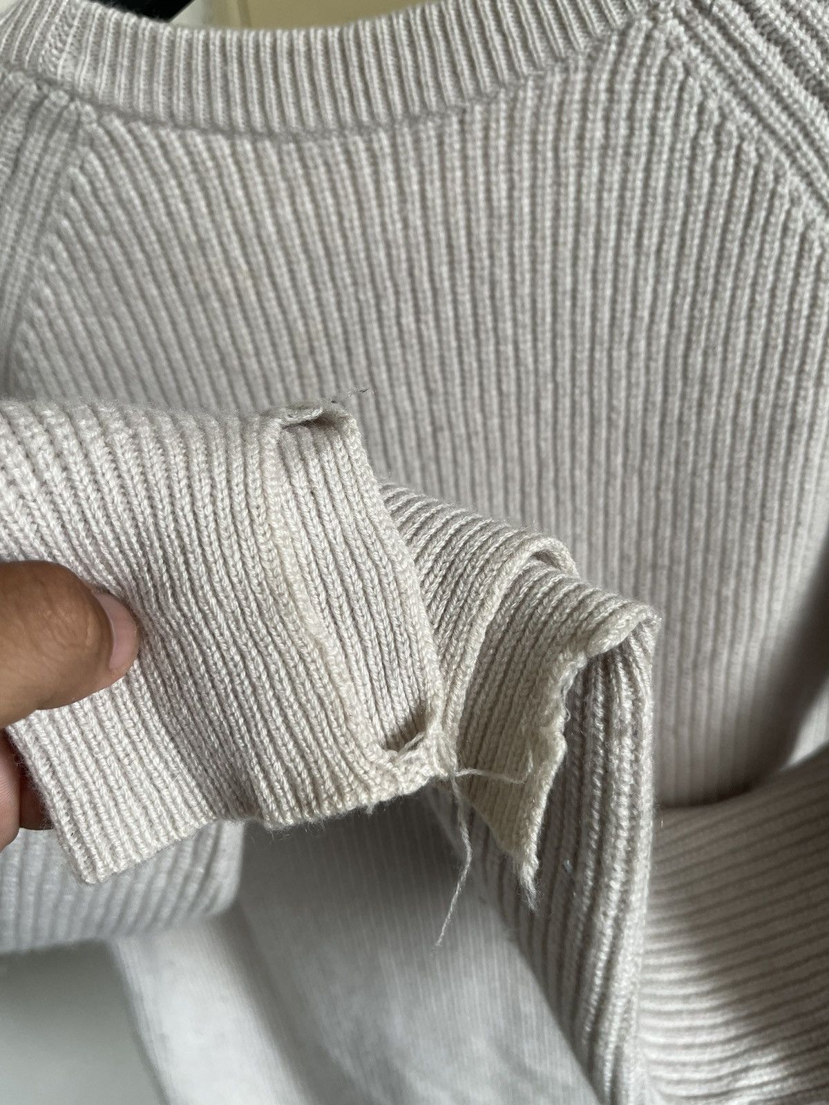 Helmut Lang Helmut Lang Ribbed Wool Cashmere Sweater Size US S / EU 44-46 / 1 - 8 Thumbnail