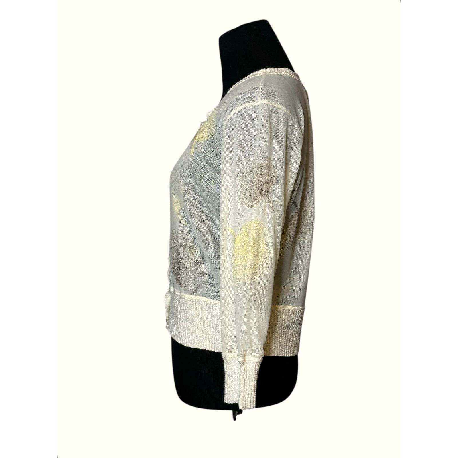 NIC+ZOE Nic + Zoe Cream Floral Embroidered Sweater size Small Size S / US 4 / IT 40 - 5 Thumbnail