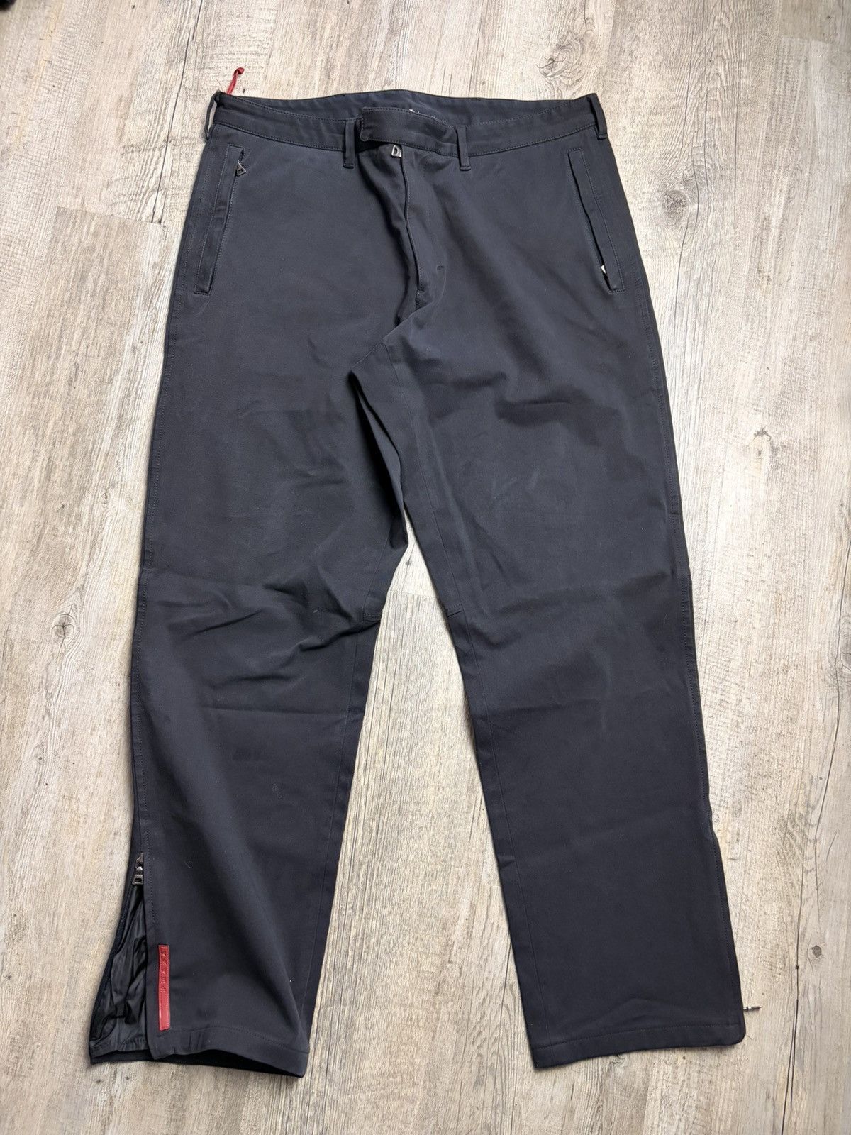 Prada PRADA SPORT NAVY PANTS WITH STRIPE AND ZIP Size US 34 / EU 50 - 1 Thumbnail