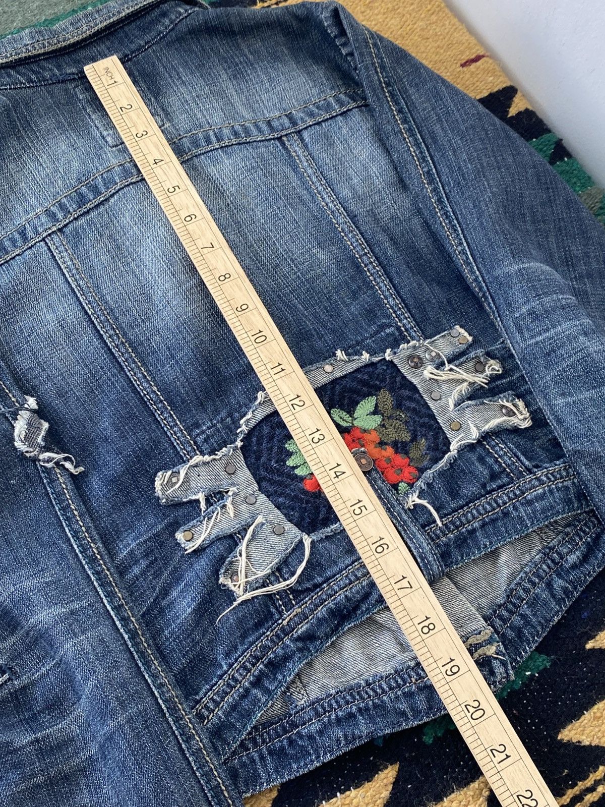 Marithe + Francois Girbaud Marithe + Francois Girbaud 00s Cropped Denim Jacket Size S / US 4 / IT 40 - 7 Thumbnail