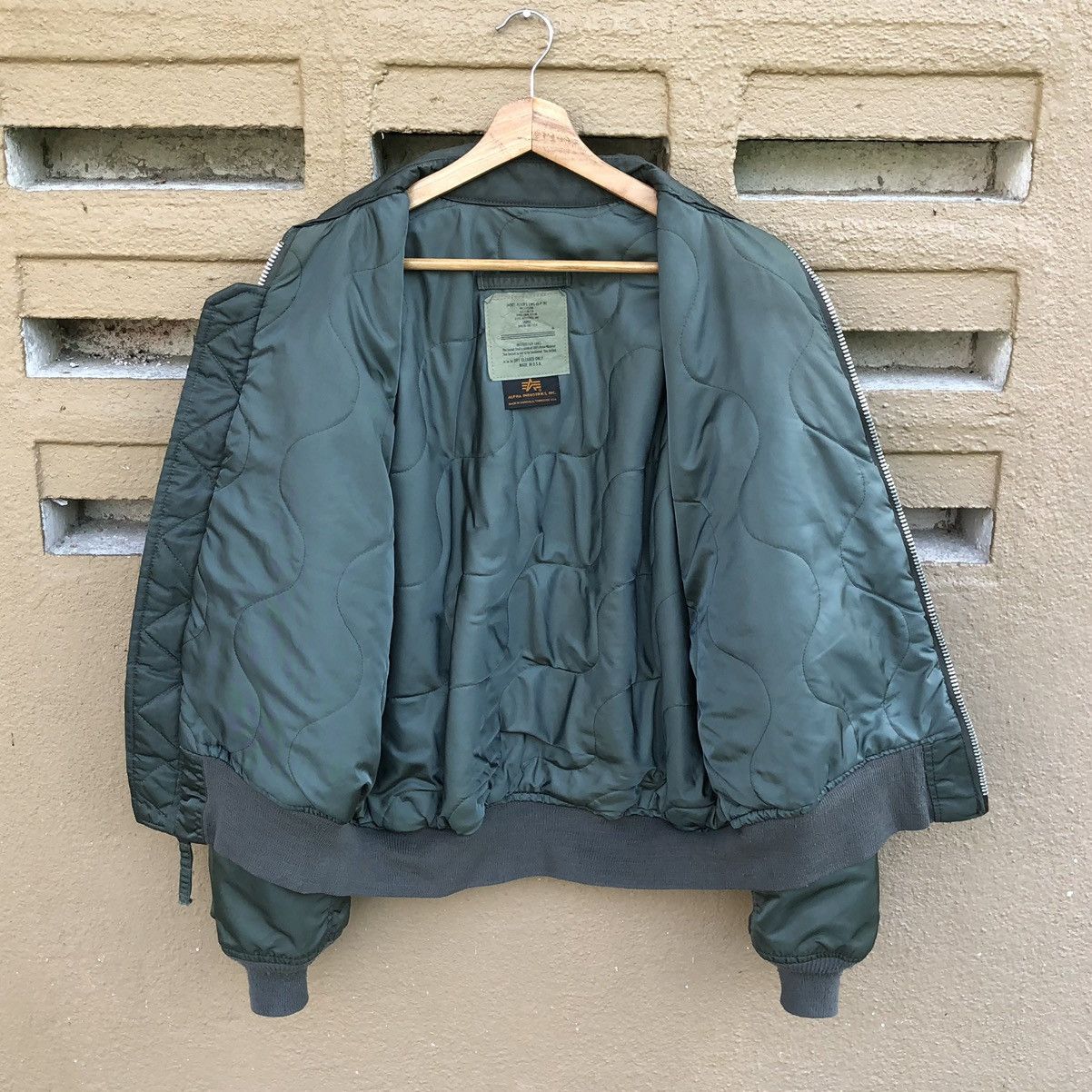 Alpha Industries Vintage Alpha Industries Flyer’s CWU-45P Ma-1 Bomber Jacket Size US L / EU 52-54 / 3 - 16 Thumbnail
