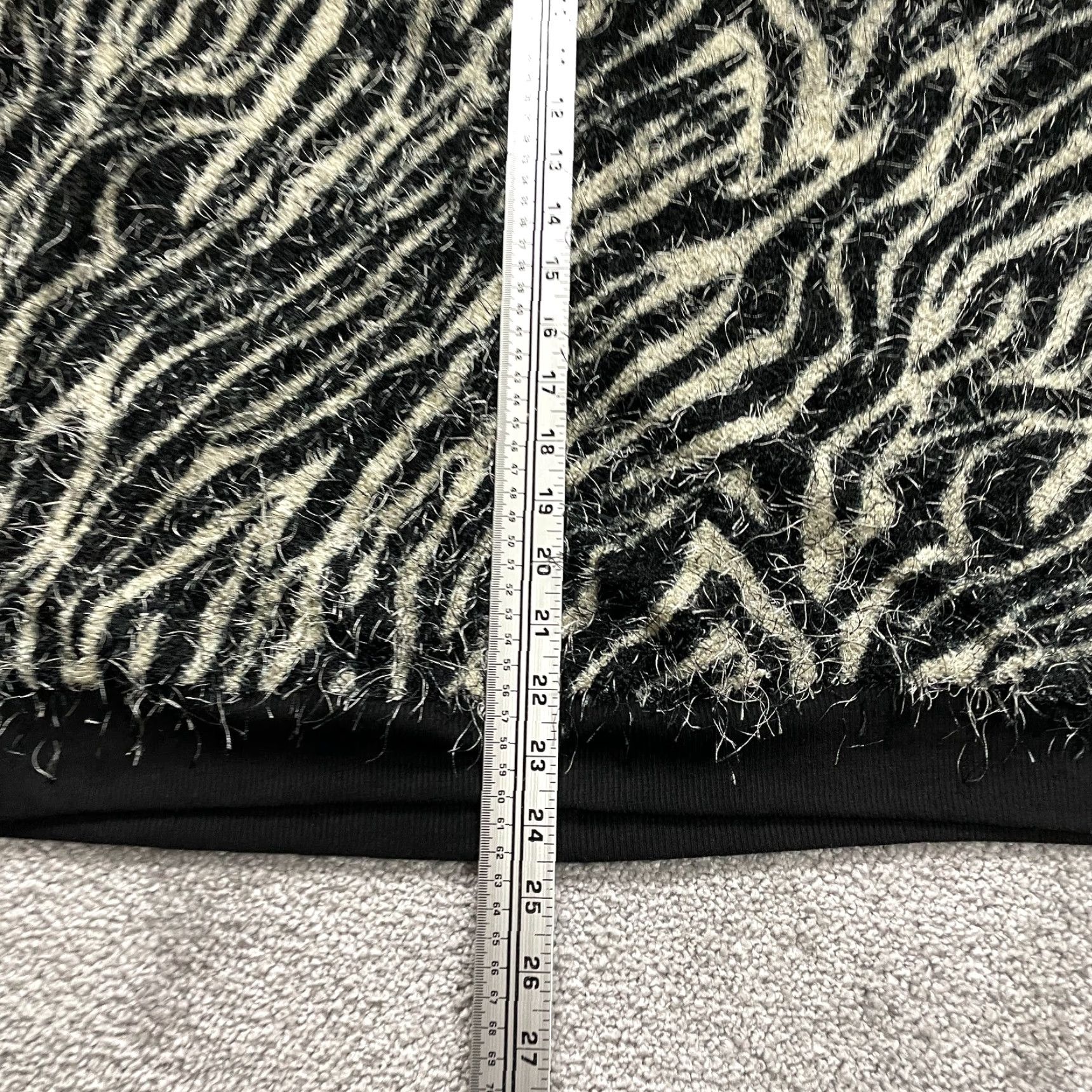 Vintage New Directions Pullover Shirt Womens XL Black White Zebra Animal Print Fuzzy Size XL / US 12-14 / IT 48-50 - 7 Thumbnail