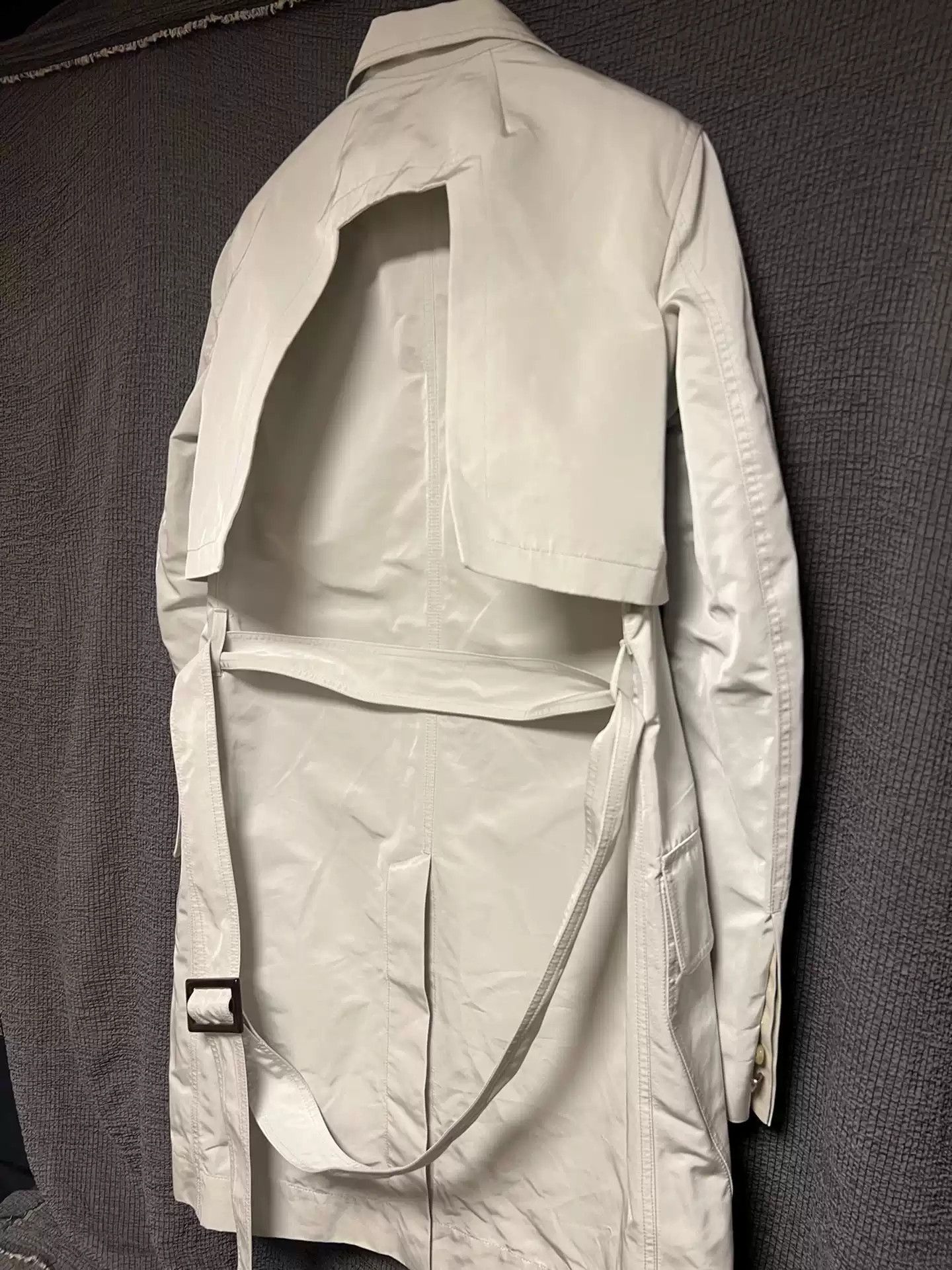 Rick Owens Rick Owens 19ss main line show; Horn button single slit tre Size US M / EU 48-50 / 2 - 7 Thumbnail