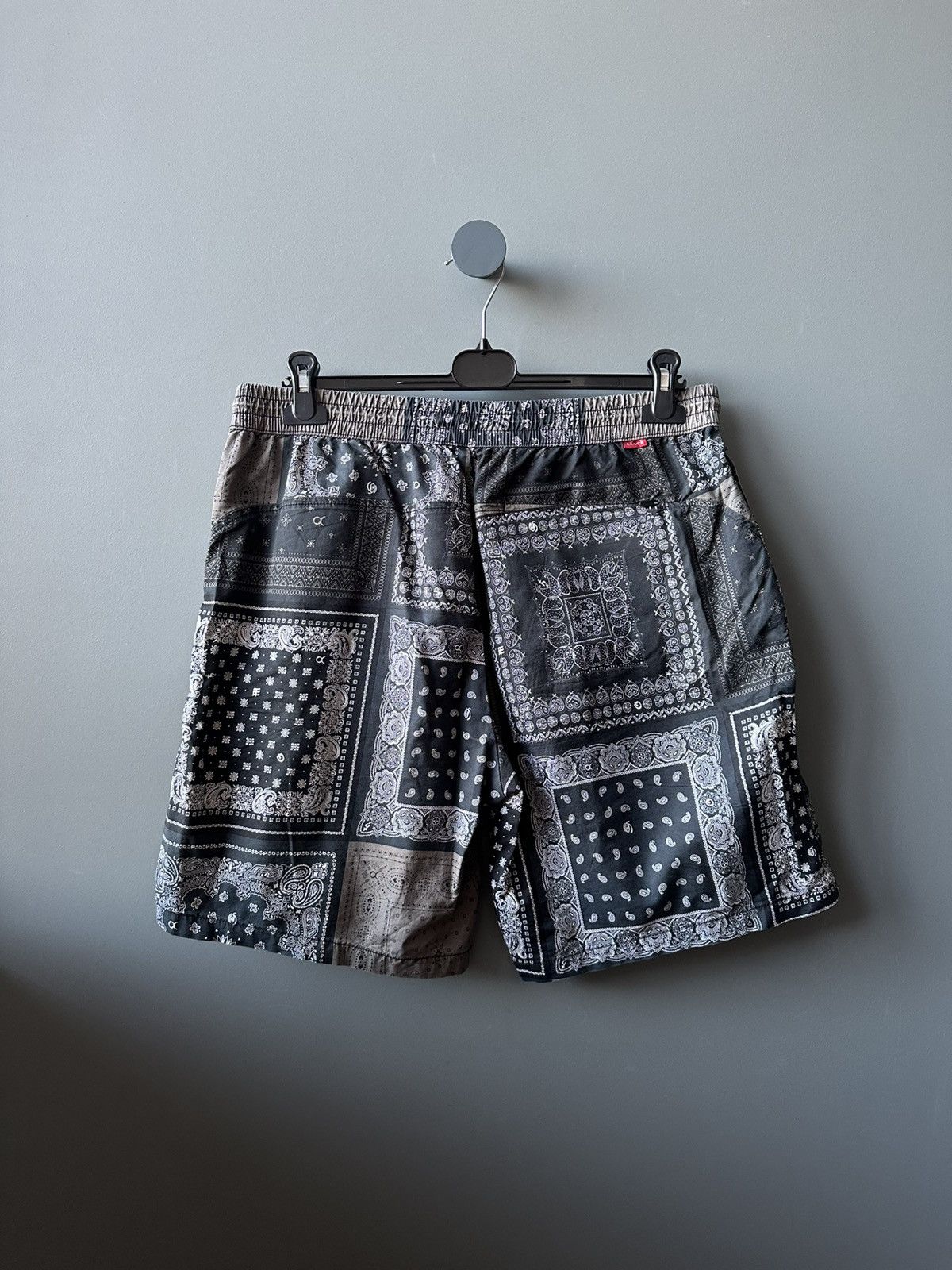 Levi's Levis Bandana Shorts Size 33-38 Size US 36 / EU 52 - 3 Thumbnail