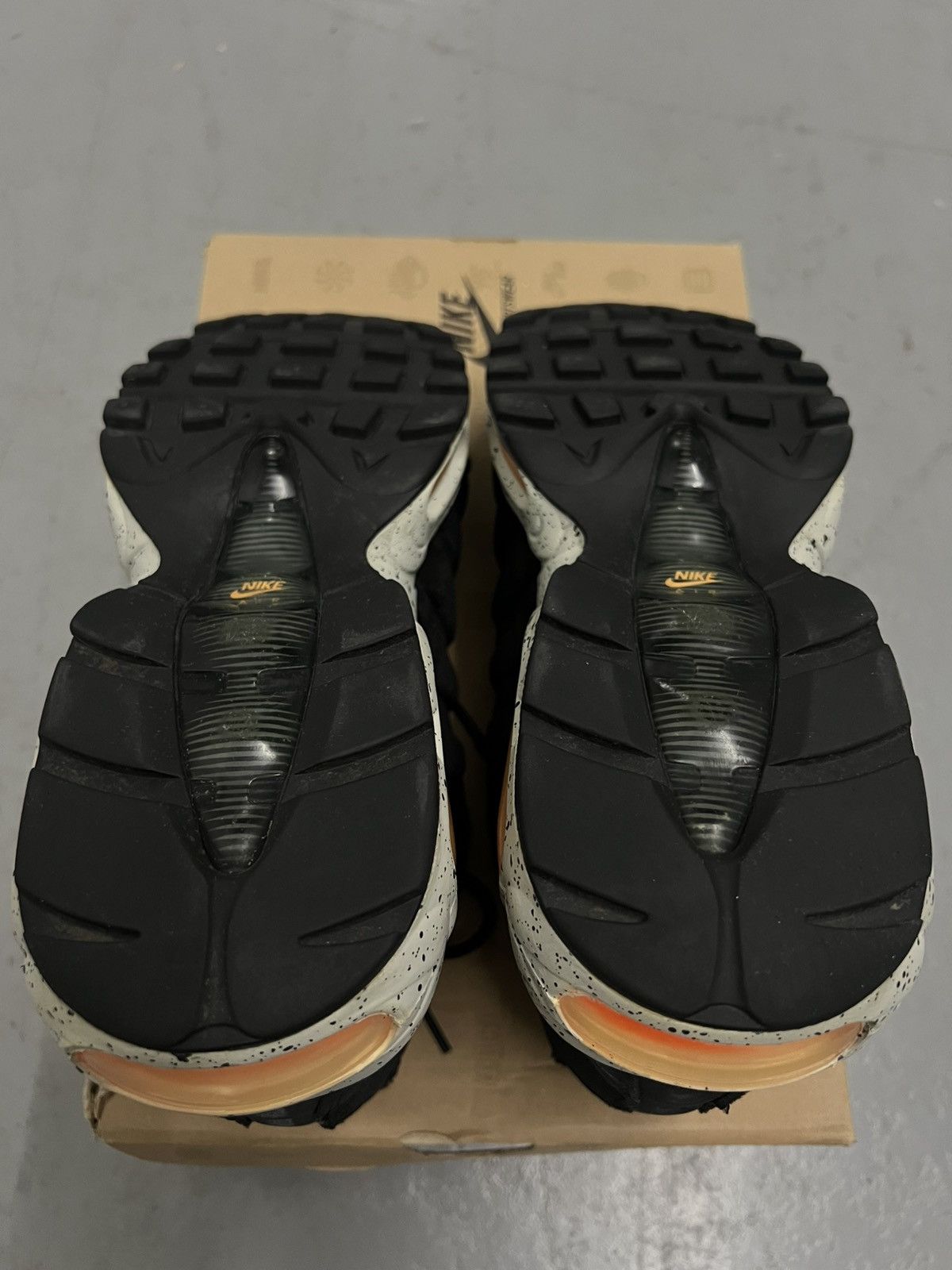 Nike Nike Air Max 95 Em Honolulu Size US 10.5 / EU 43-44 - 12 Thumbnail