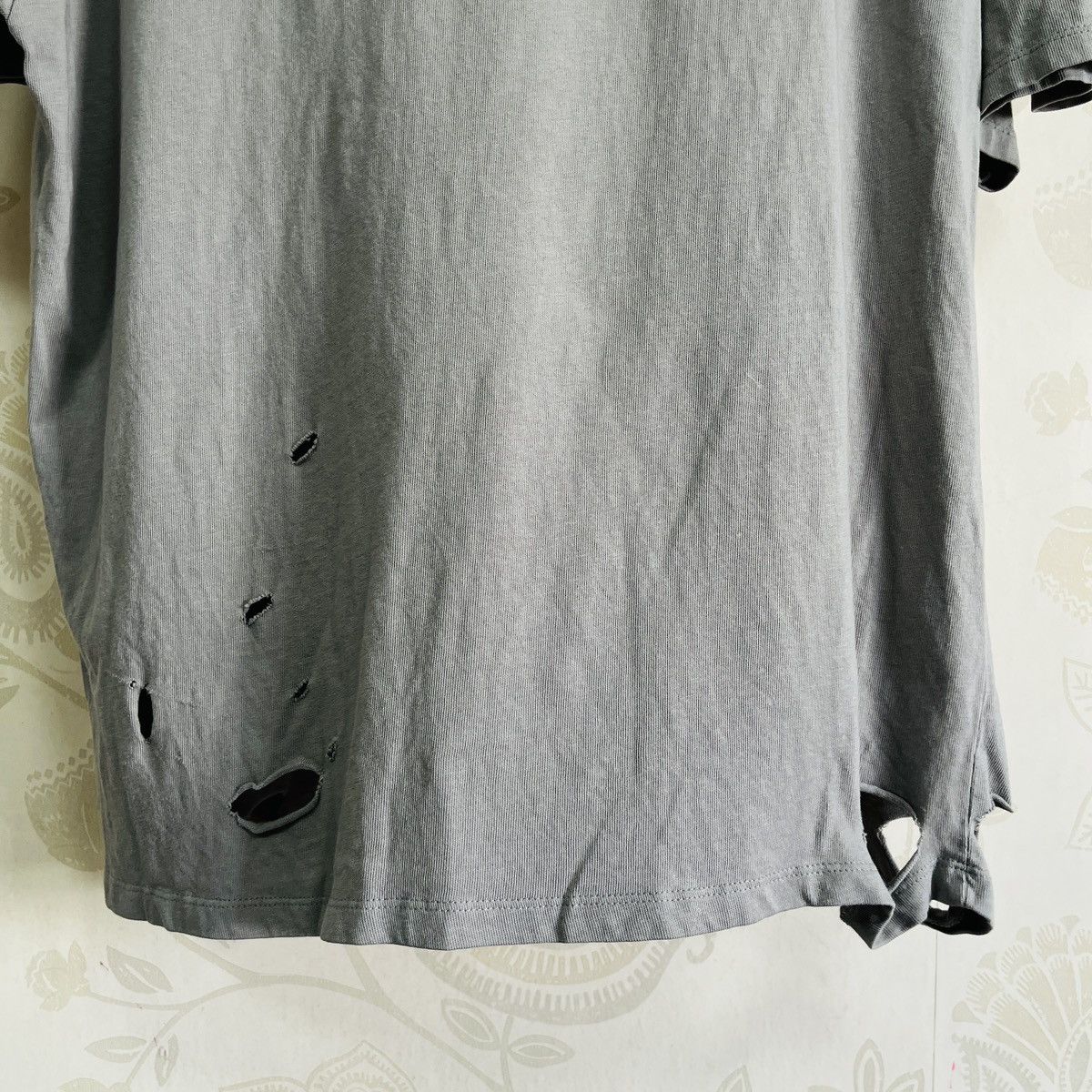 Massimo Dutti Distressed Inditex Beautiful Rebel Stones Fox Ripped TShirt Size US XL / EU 56 / 4 - 12 Thumbnail
