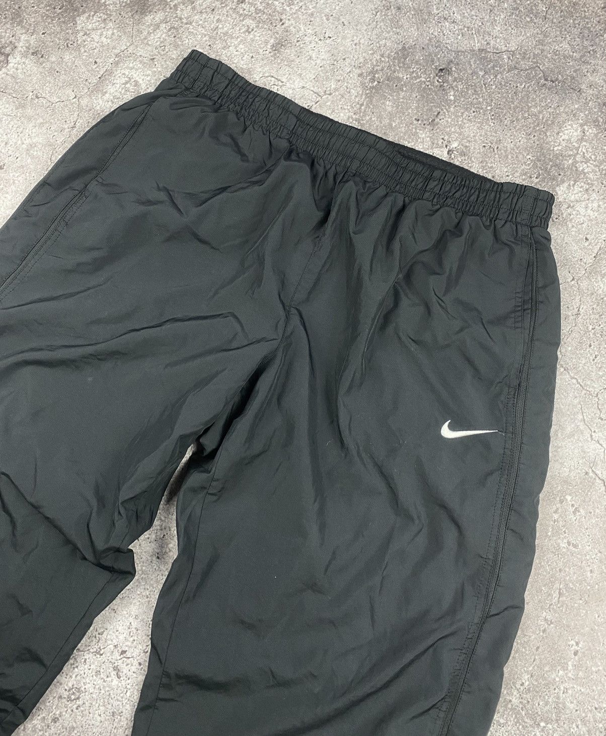 Nike × Vintage 🔥90’S NIKE NYLON BAGGY TRACK RETRO PANTS GORPCORE DRILL Y2K Size US 36 / EU 52 - 2 Thumbnail