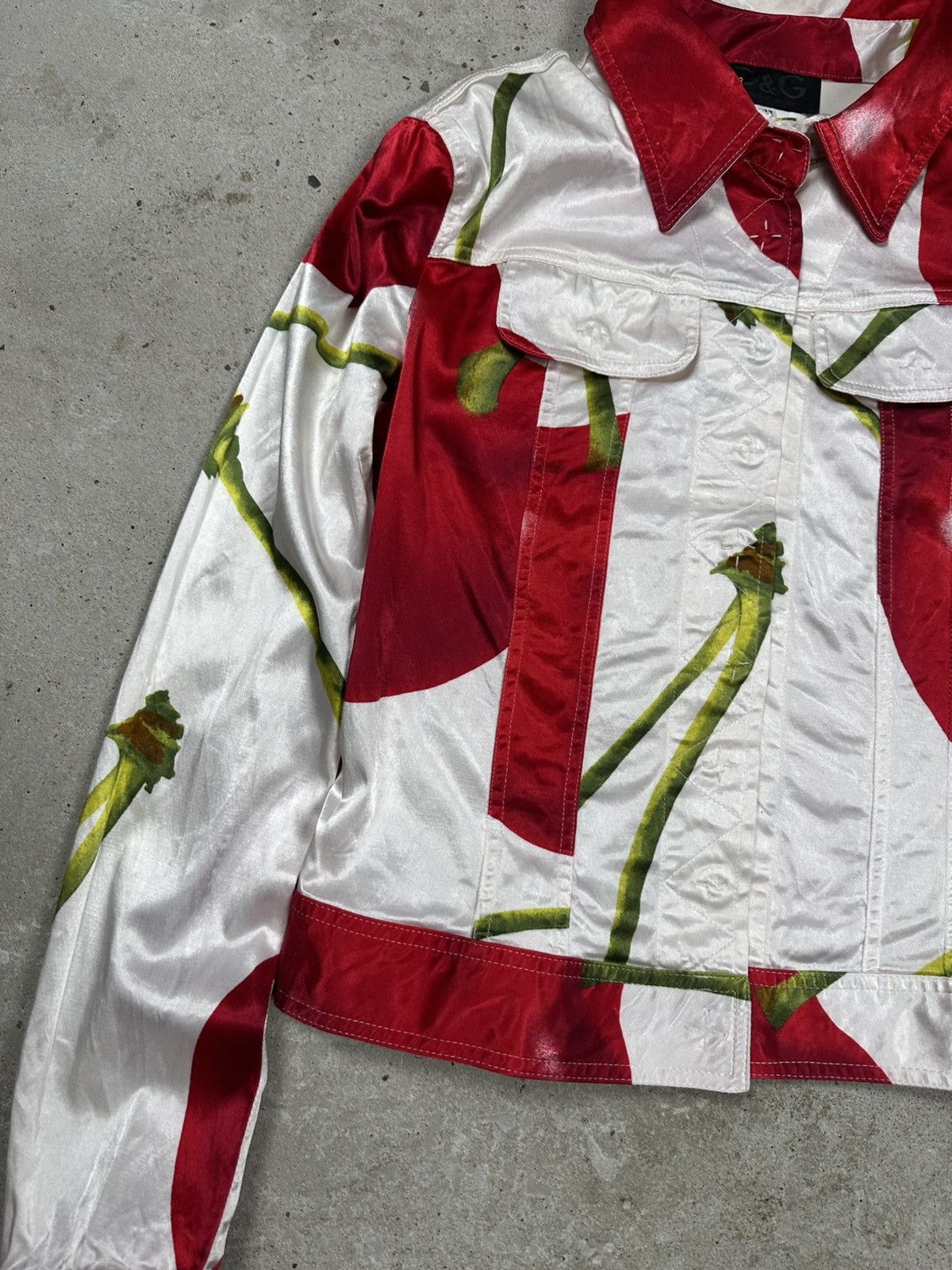 Dolce & Gabbana Vintage 90s Dolce & Gabbana Satin Cherry Print Jacket Size L / US 10 / IT 46 - 5 Thumbnail