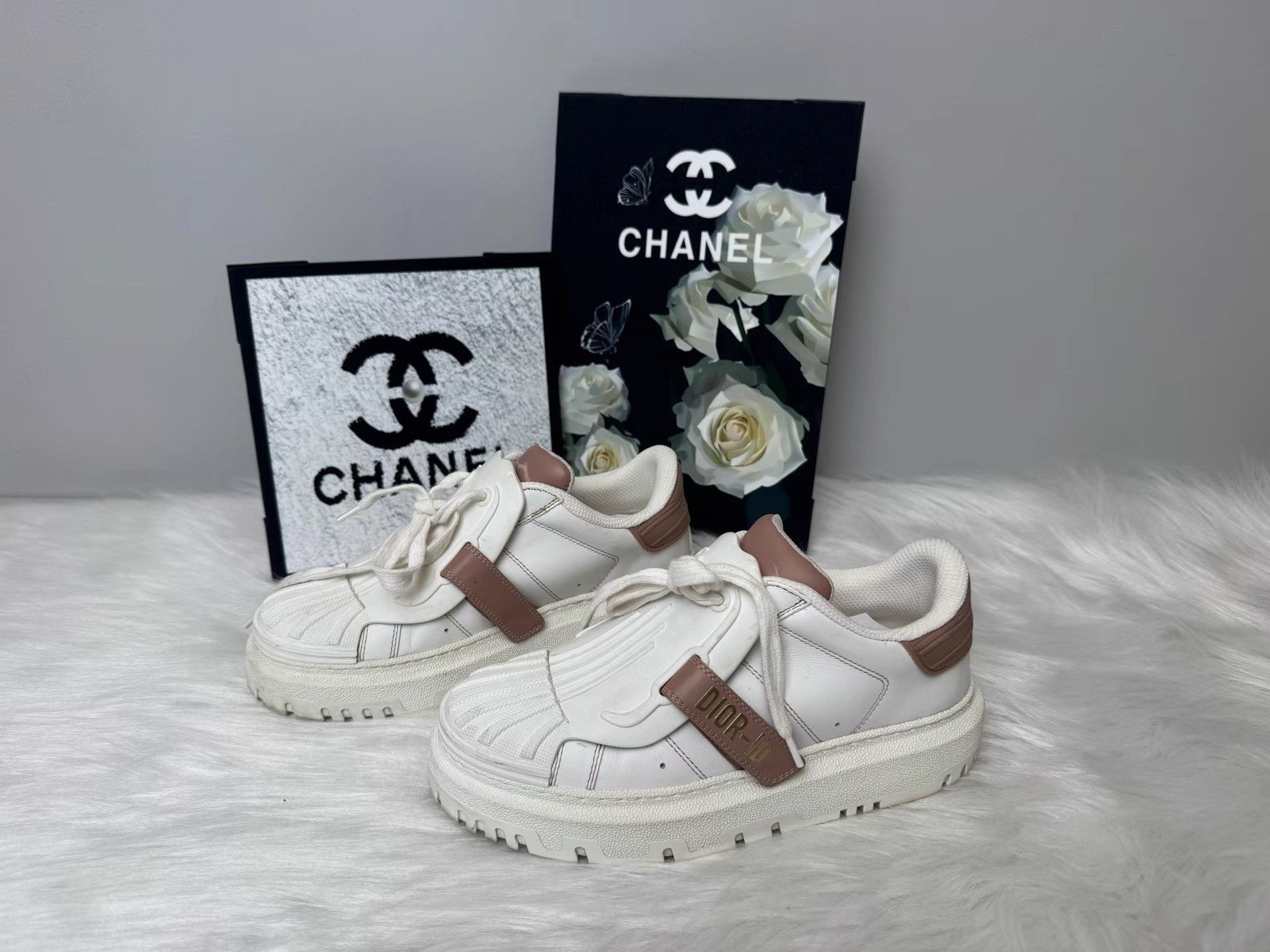 Dior DIOR Shell Sneakers K36 Size US 5 / IT 35 - 1 Thumbnail