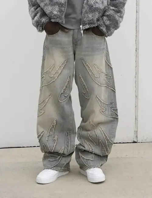 Designer × Japanese Brand × Vintage Retro Raw Edge Embroidery Baggy Jeans Size US 32 / EU 48 - 1 Thumbnail