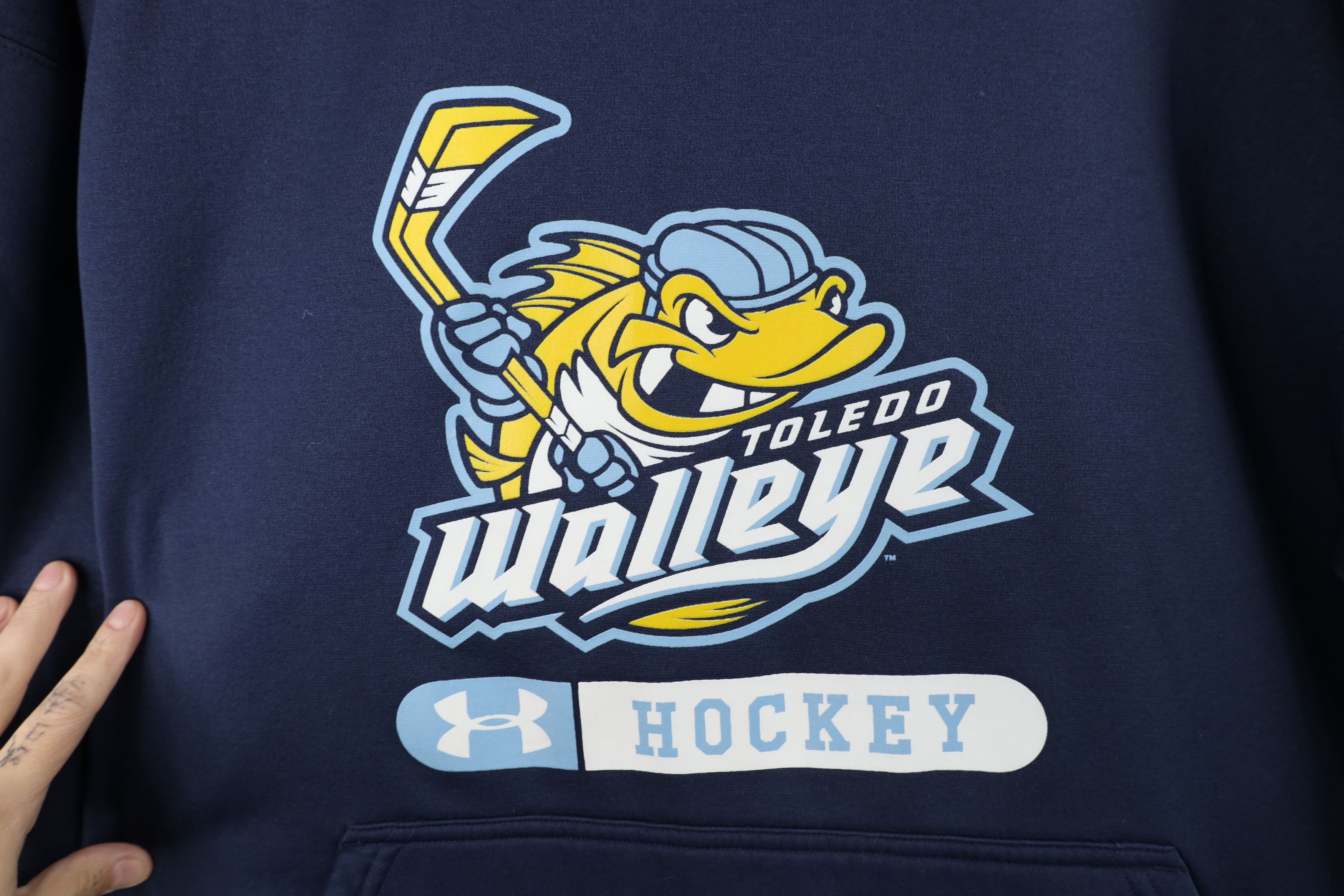 Under Armour × Vintage Under Armour Toledo Walleye Hockey Hoodie Sweatshirt Blue Size US L / EU 52-54 / 3 - 7 Thumbnail