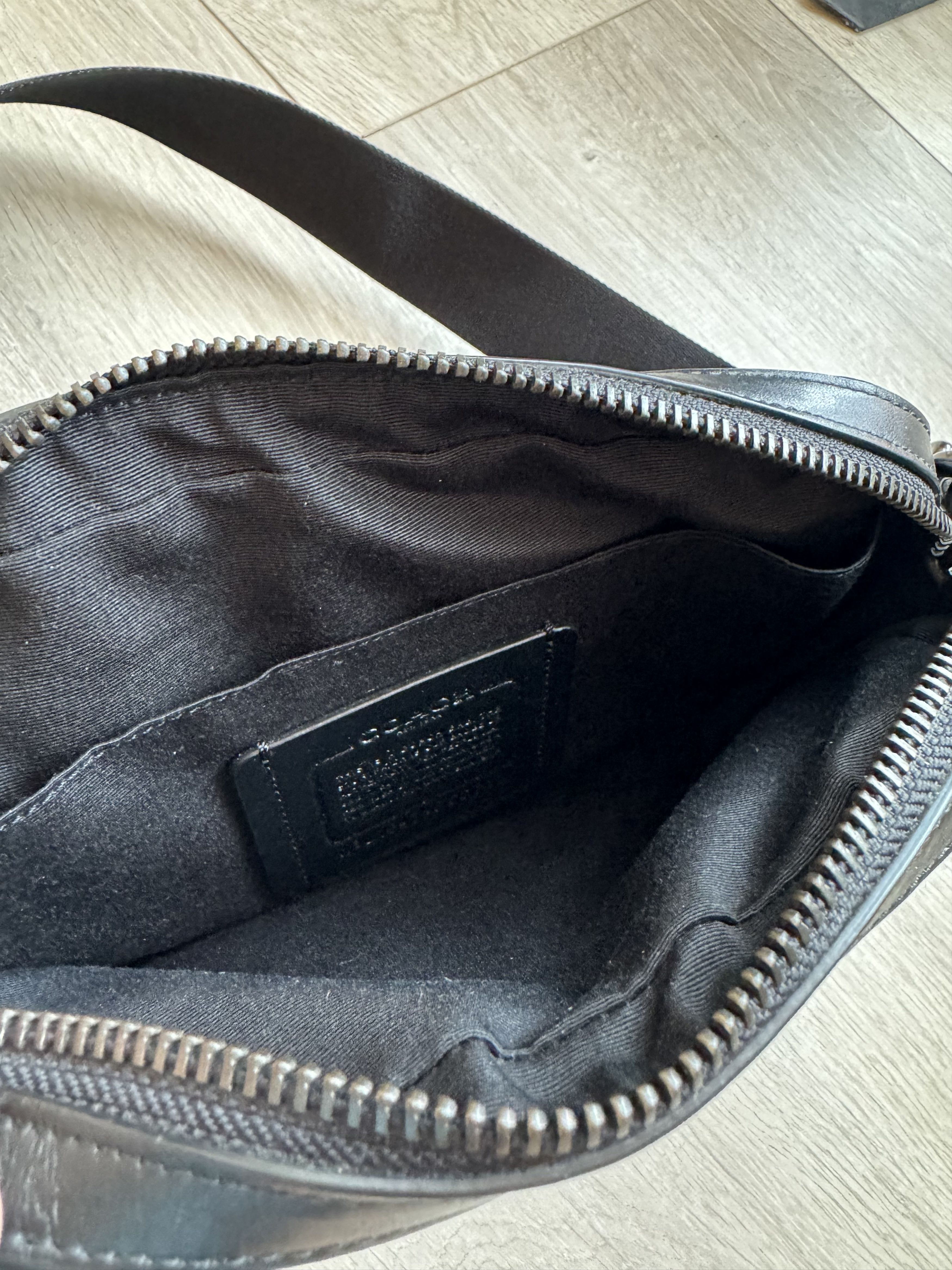 Coach COACH Graham Crossbody In Signature Leather Size ONE SIZE - 5 Thumbnail