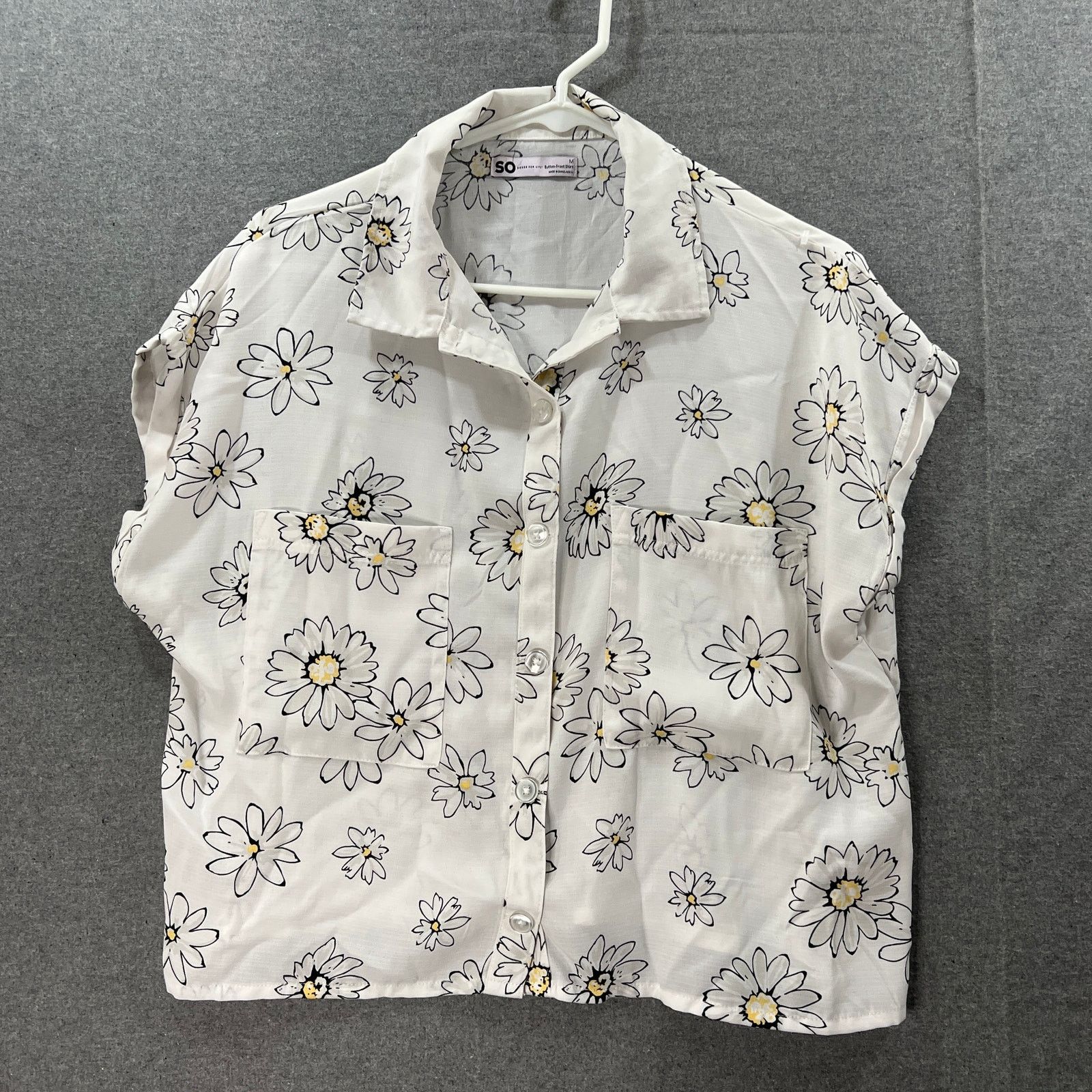 Other Floral Daisy Button Up Shirt Women Size Medium Size M / US 6-8 / IT 42-44 - 1 Thumbnail