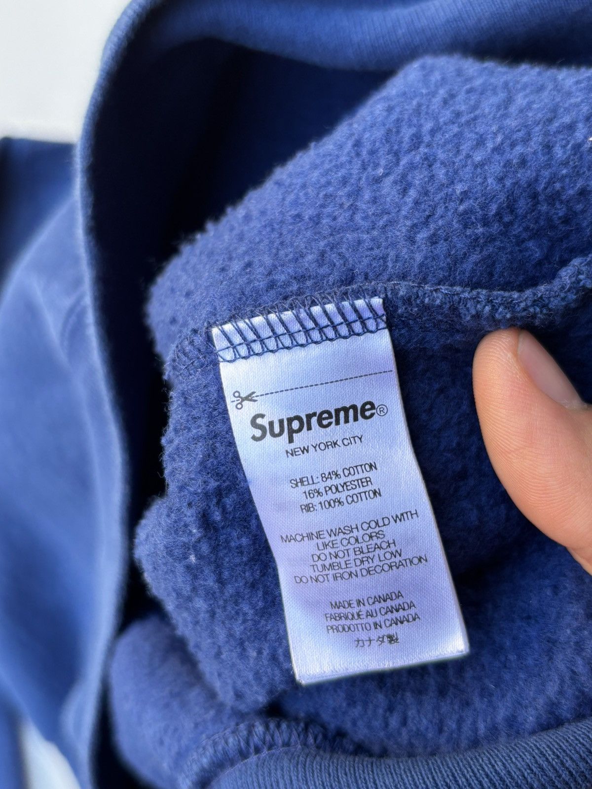 Supreme Supreme Small Box Logo Crewneck Navy Size US L / EU 52-54 / 3 - 6 Thumbnail
