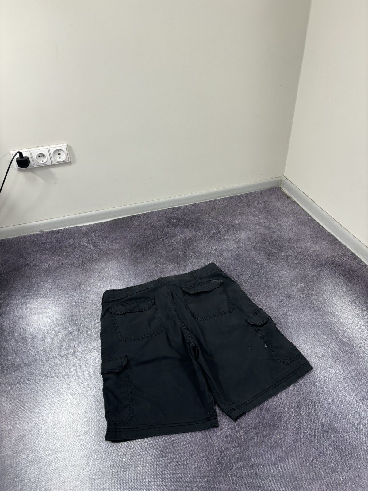 Lee Vintage Lee Extreme Motion Black Performance Cargo Shorts Size US 36 / EU 52 - 11 Thumbnail