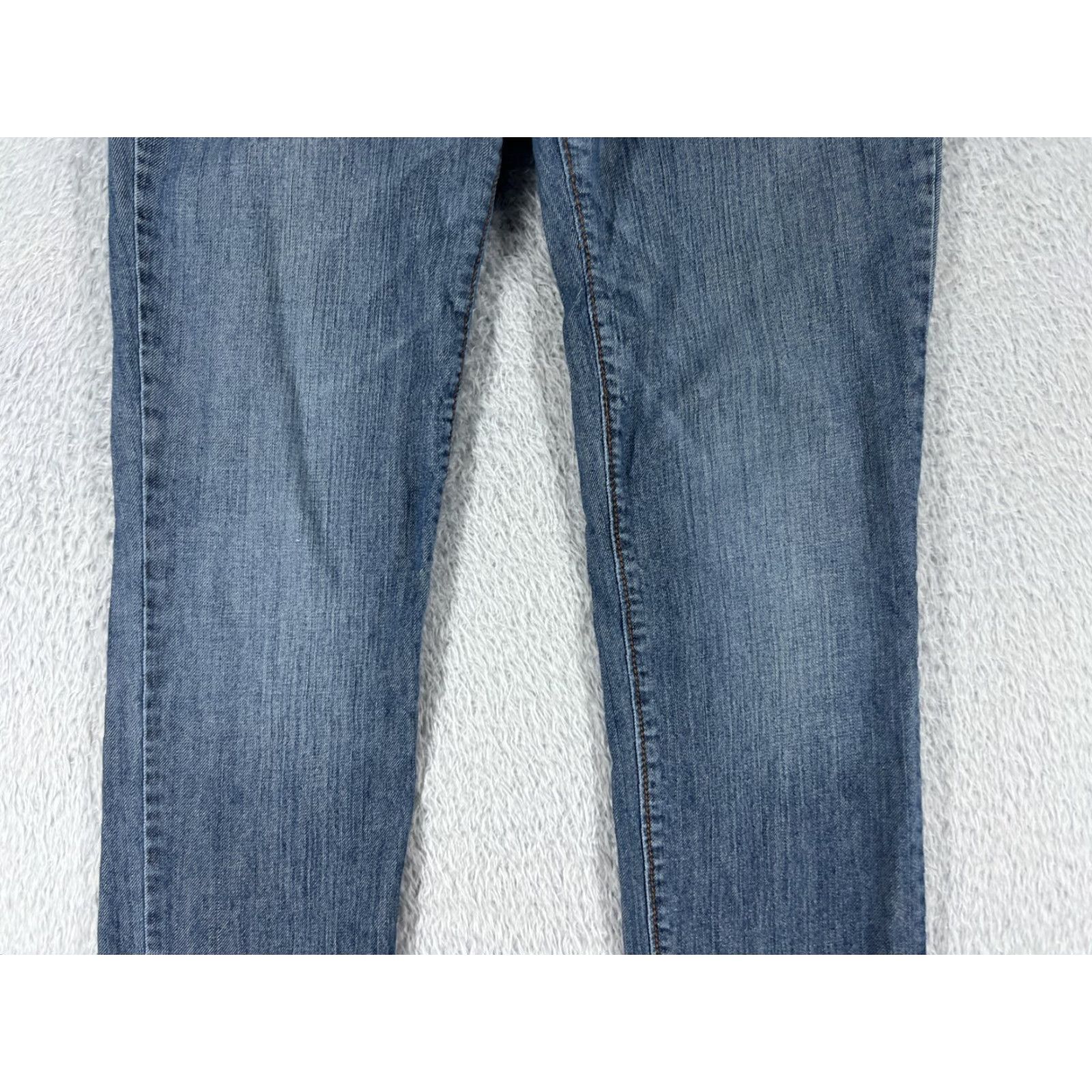Denime Bullhead Jeans Womens Blue Denim Super Skinny Low Rise 28x30 Cotton Blend 7 Regular Stretch Distressed Embroidered Zipper 5-Pocket Design Pants Size 28" / US 6 / IT 42 - 3 Thumbnail