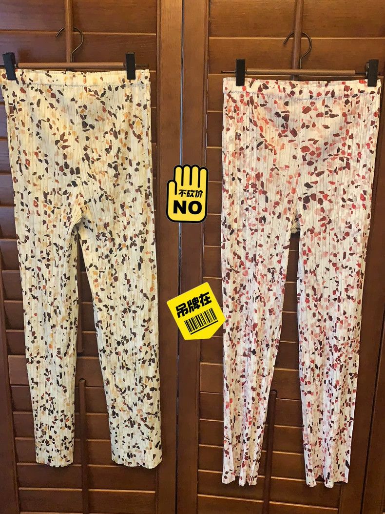 Issey Miyake Pink pleated pants