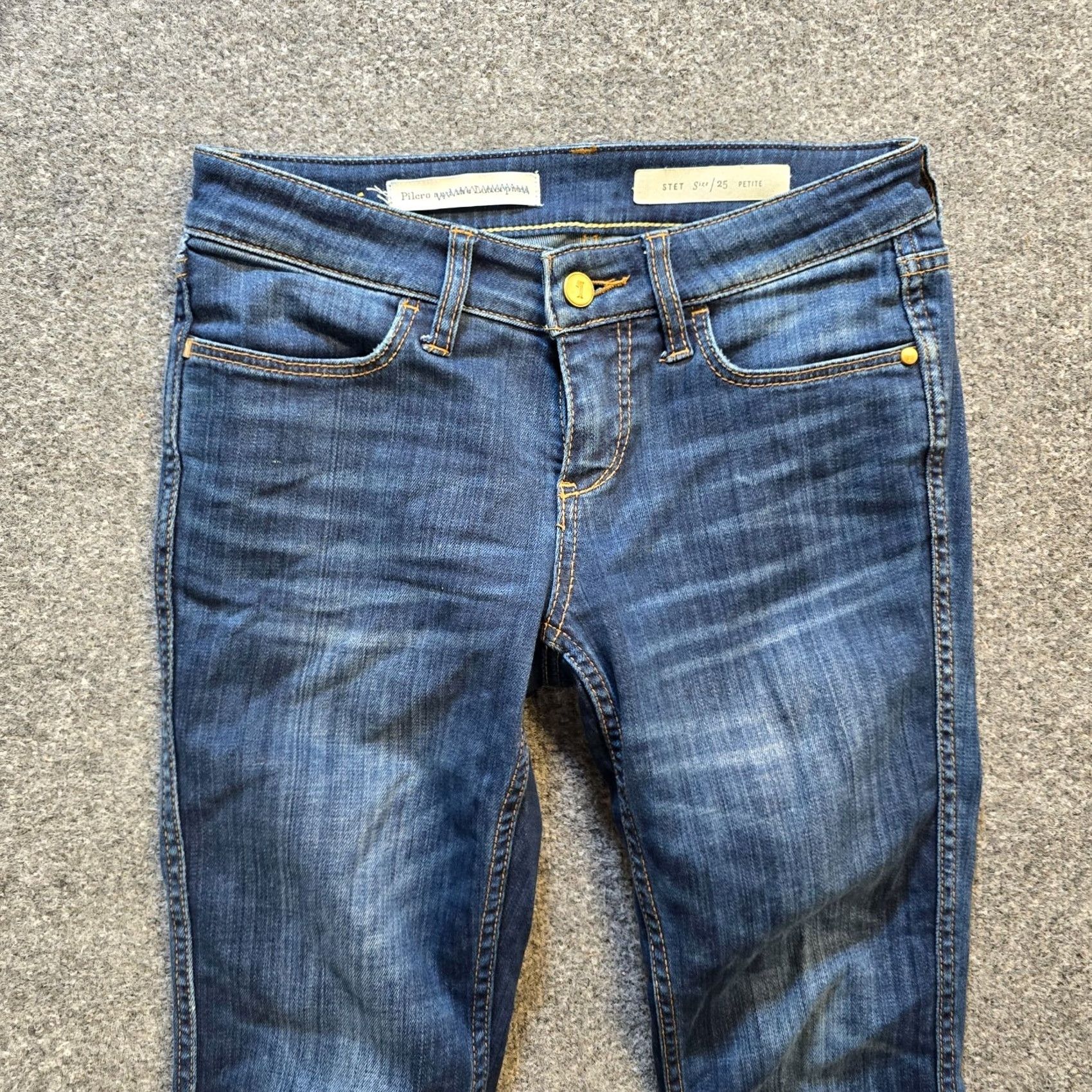 Vintage Pilcro Jeans Womens Size 25 Petite Blue Denim Capri Crop Stretch Capsule Casual Jeans Woman 5-Pocket Design Inseam 24in Capris Size 42" / US 20 - 2 Thumbnail