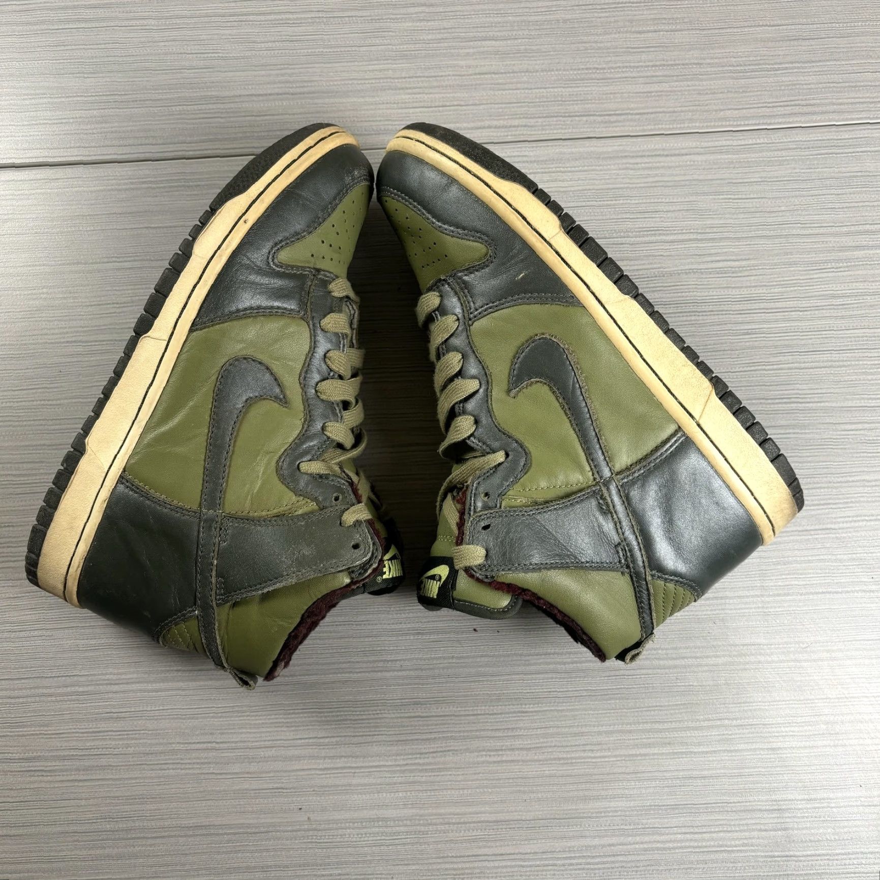 Nike VINTAGE Nike Dunk High Shoes Womens US 7.5 Olive Green Fleece Lined 309431-331 VTG Y2K Shoes Size M / US 6-8 / IT 42-44 - 4 Thumbnail