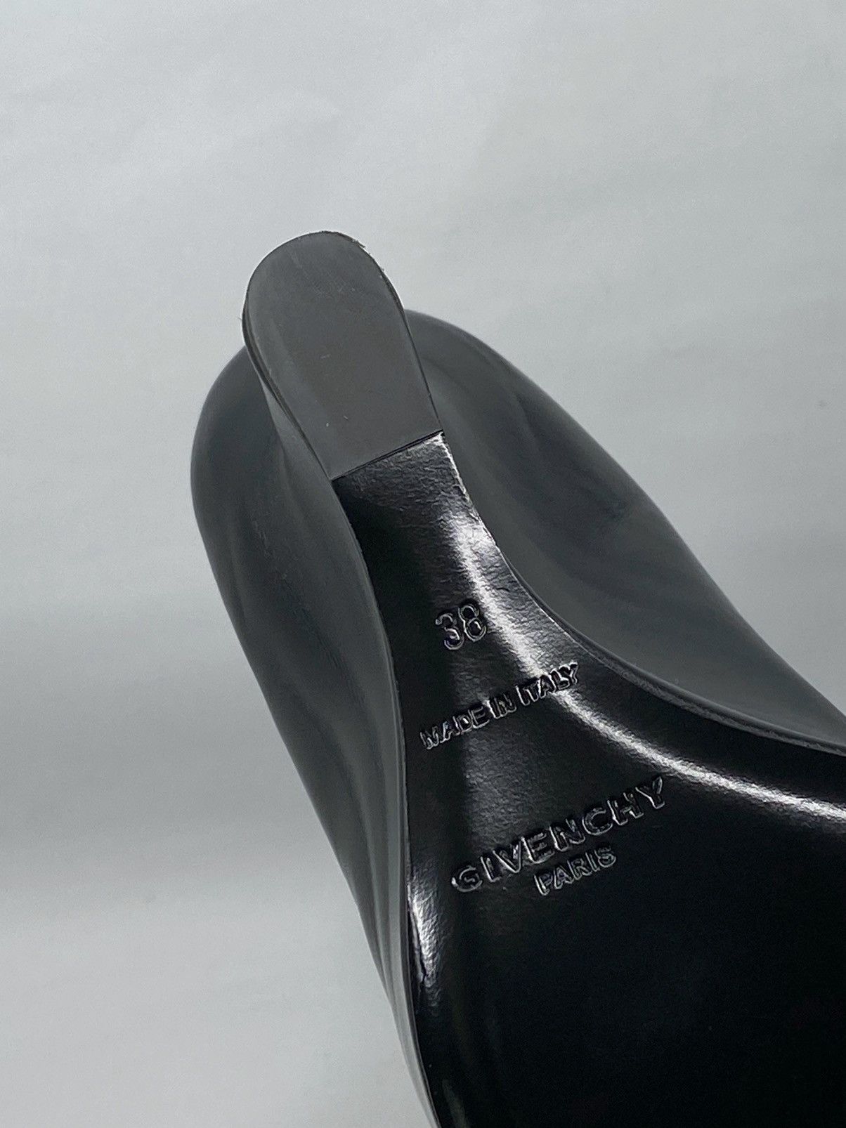 Givenchy Givenchy G-Lock Ankle Boots in Leather size 38 Size US 8 / IT 38 - 17 Thumbnail